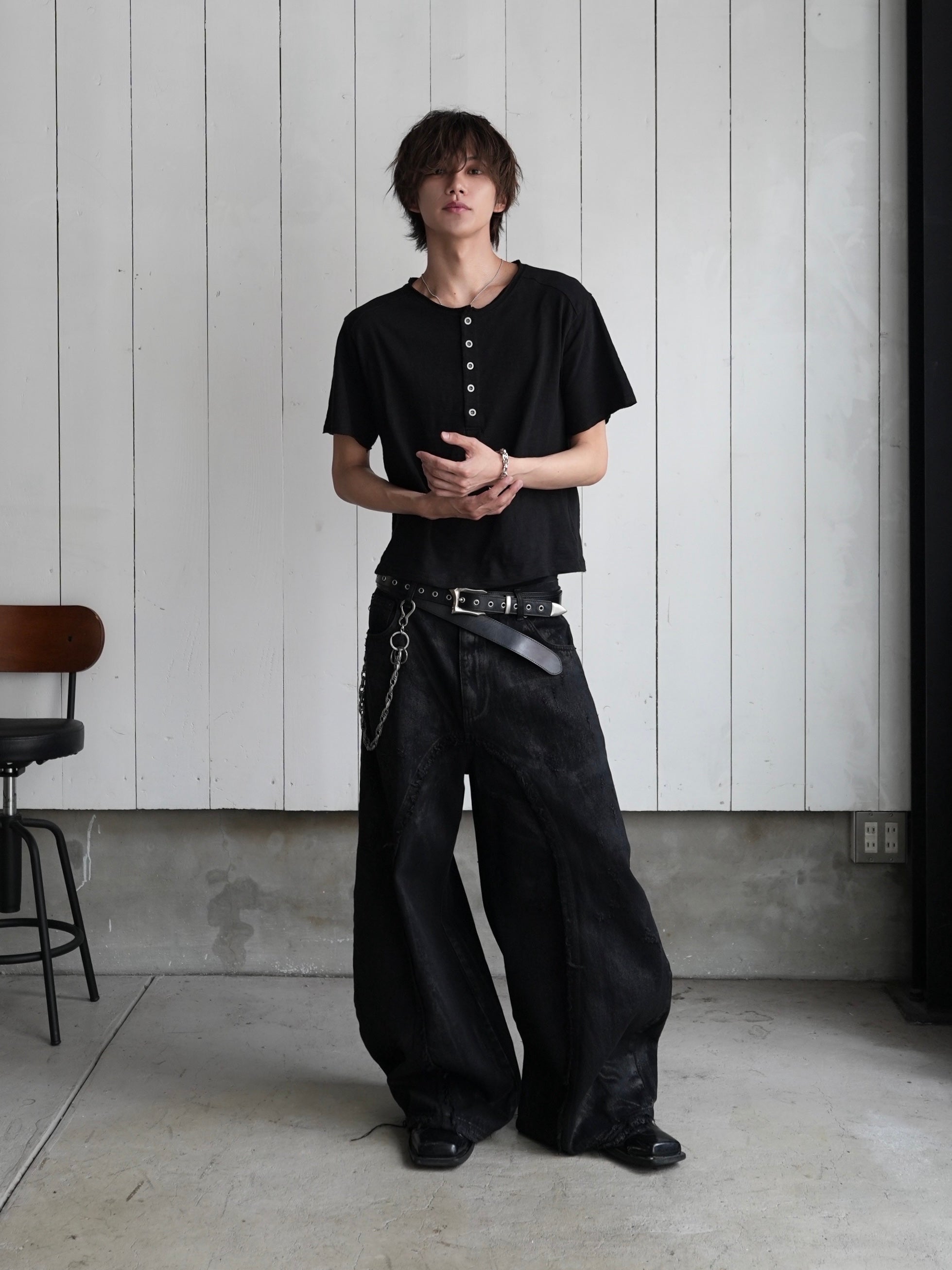 【CHIKASHITSU PLUS HIGH】Steel button short sleeve henley tee (2color)