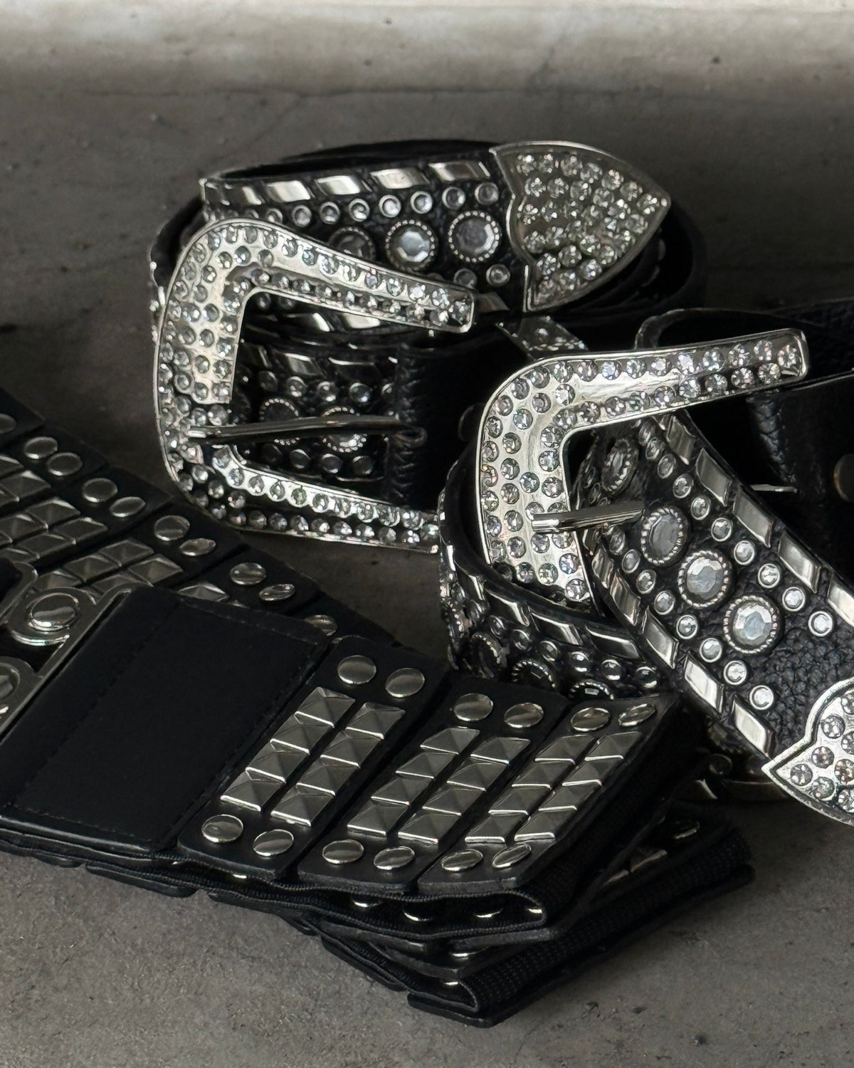【Never mind the XU】RHINESTONE STUDDED BELT