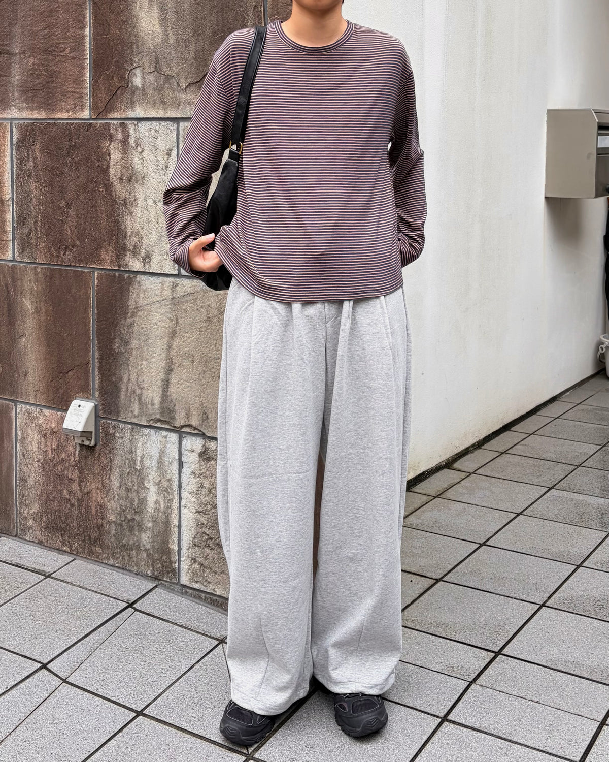 東京店WEB限定【Chikashitsu +】pintuck sweat pants (2color)
