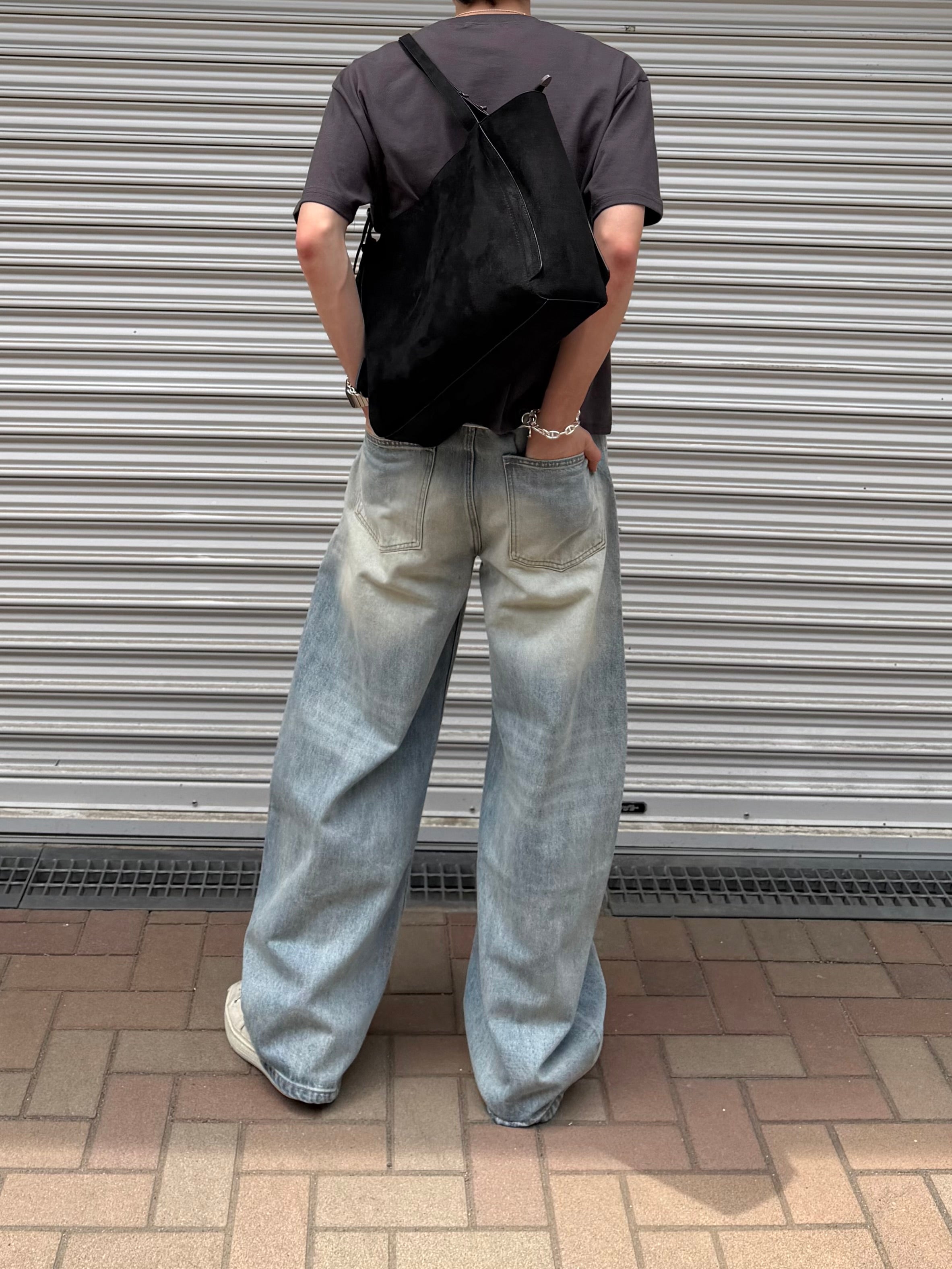 東京店WEB限定受注制【Chikashitsu +】cropped box tee (4color)