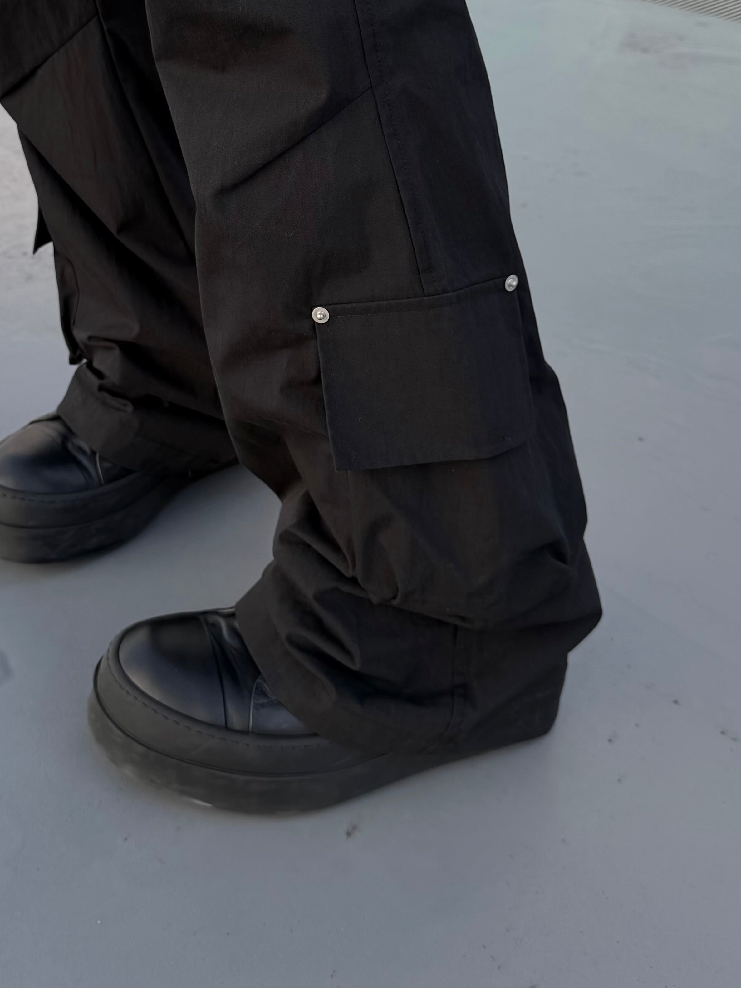 大阪店WEB限定受注制【Chikashitsu +】bootcut utility cargo pants