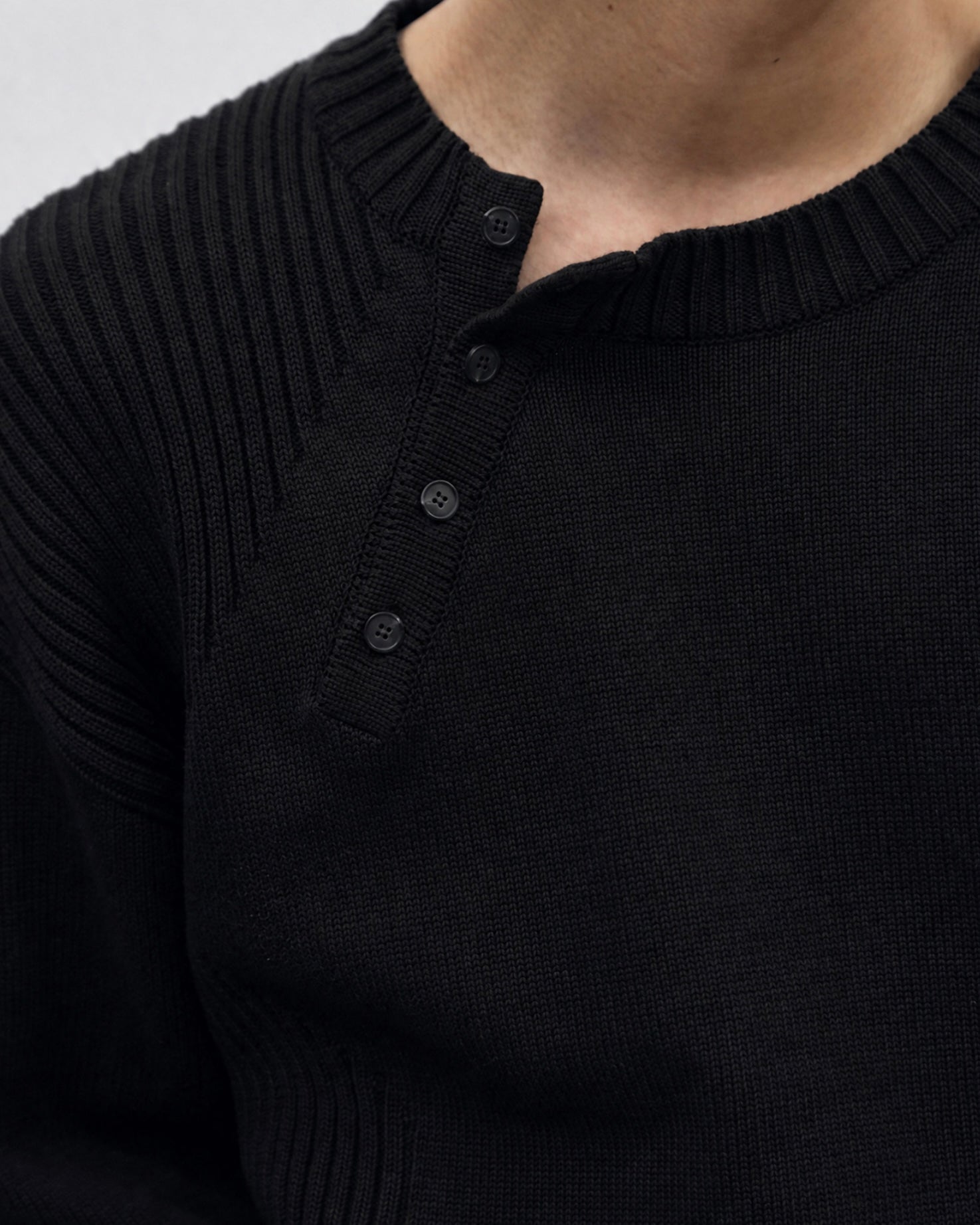 【BLR BLUER】Faded Vintage Henley Knit Sweater