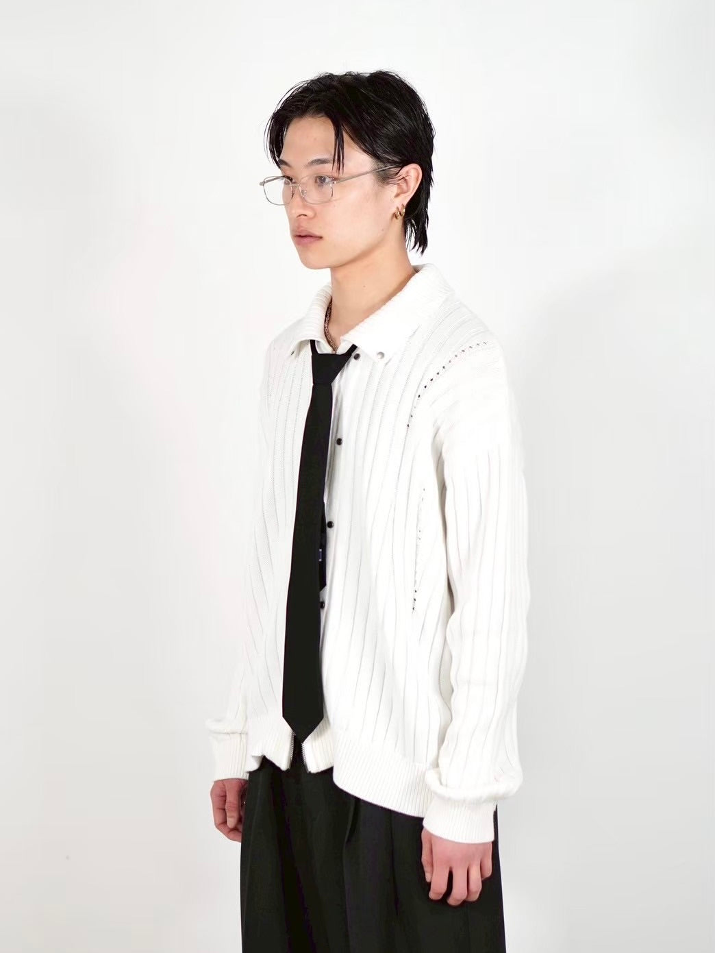 【Chikashitsu +】rivet zip up knit (2color)