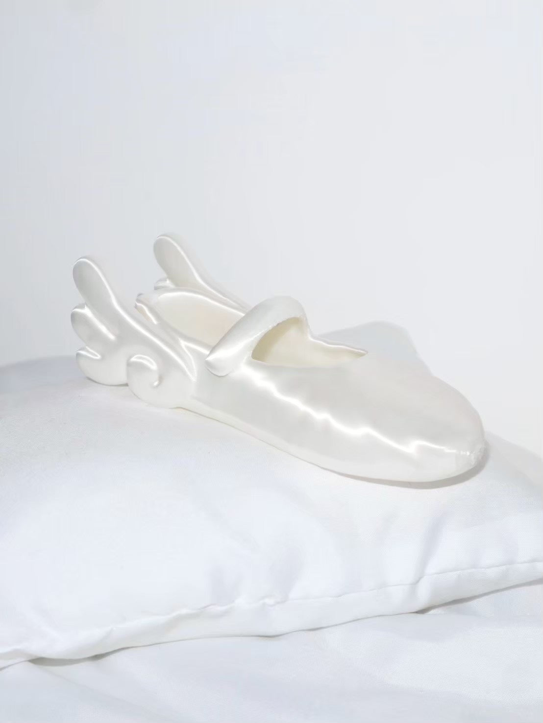 【EVERYTHINGS】Winged Mary Janes