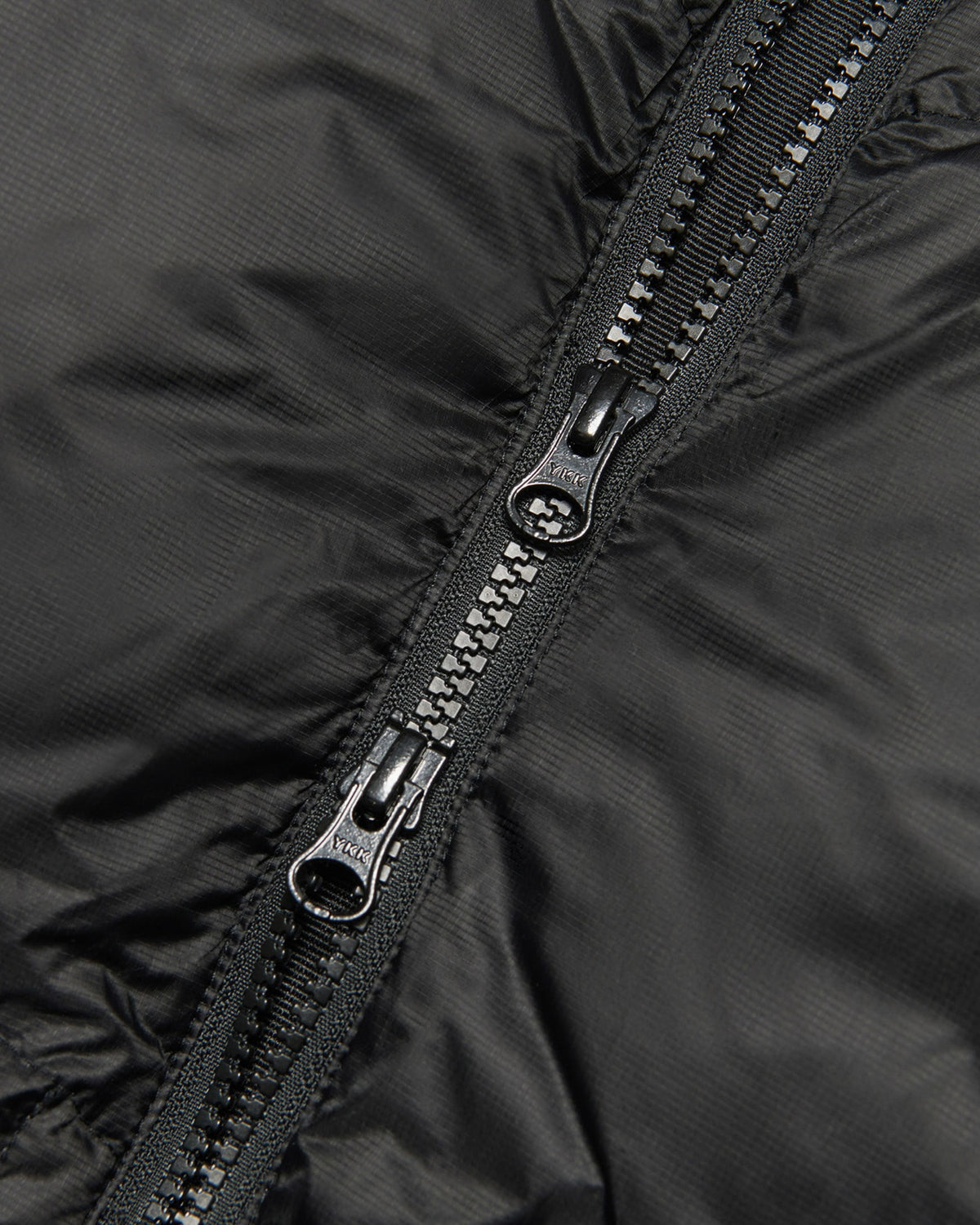 【NOMANUAL】SLANT CROP HOODED DUCK DOWN