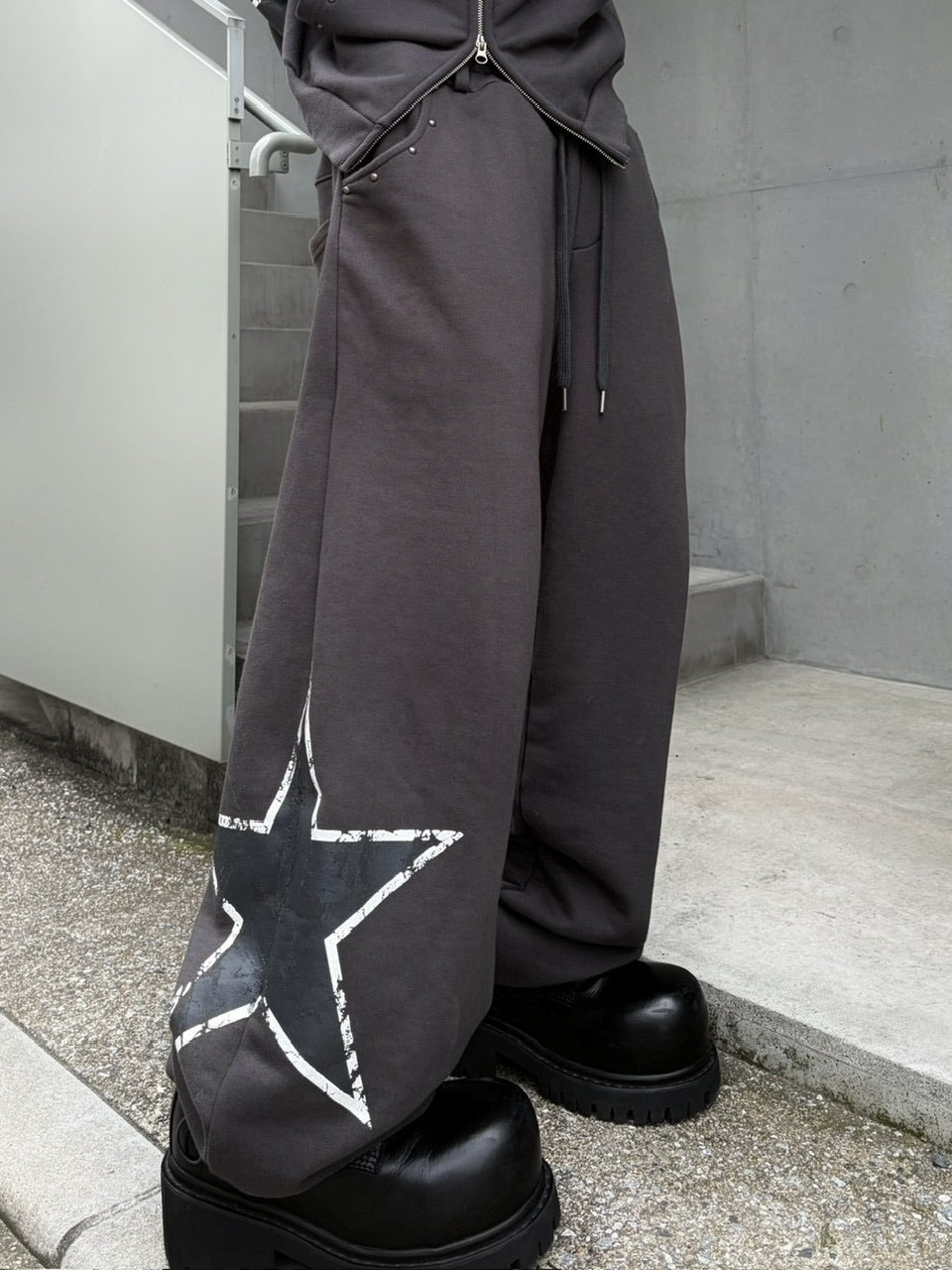 受注制【LUV CODE】star rivet sweat pants (2color)