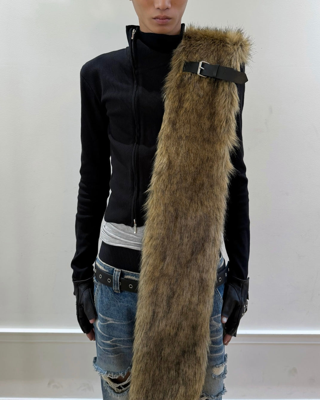 【LECYTO】Buckle Hairy Fur Muffler