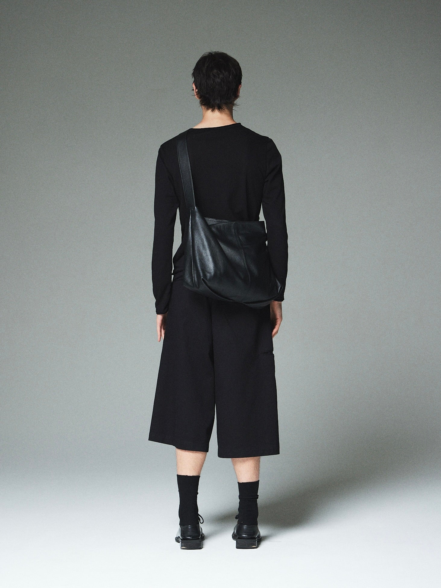 7/10 20:00 発売【CS】cut off henley neck tee