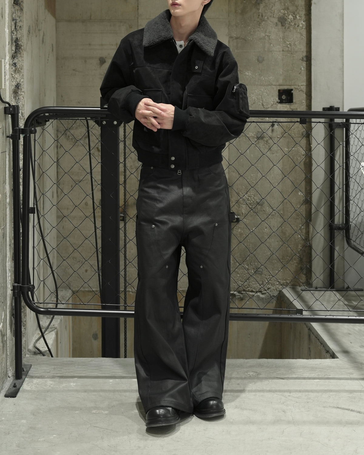 【CHIKASHITSU PLUS HIGH】Carbon coated double knee pants