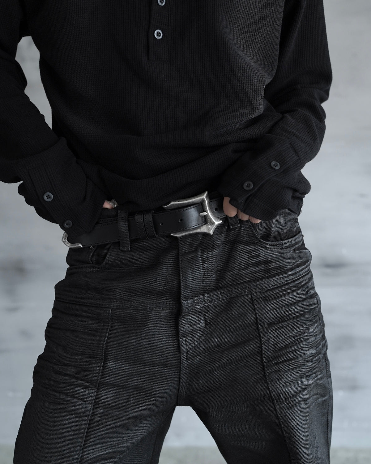 【CHIKASHITSU PLUS HIGH】Gothic leather buckle belt