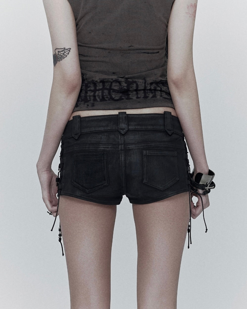 【bonienkiye】Waxed Lace-Up Shorts