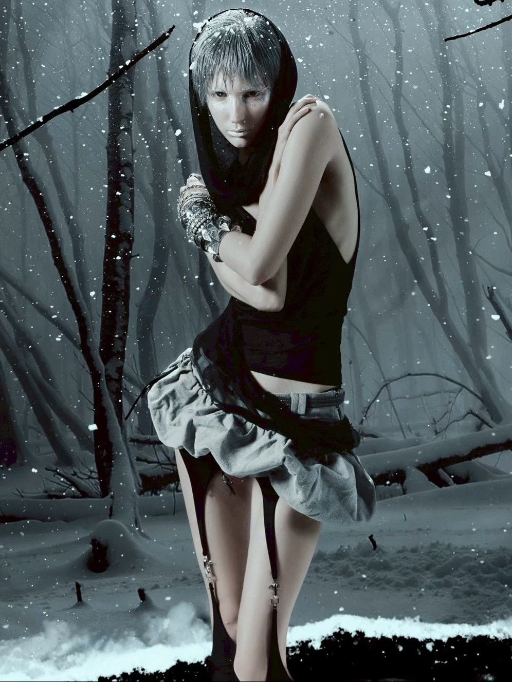 【EYE OF THE STORM】ASHEN HOOD TANK TOP