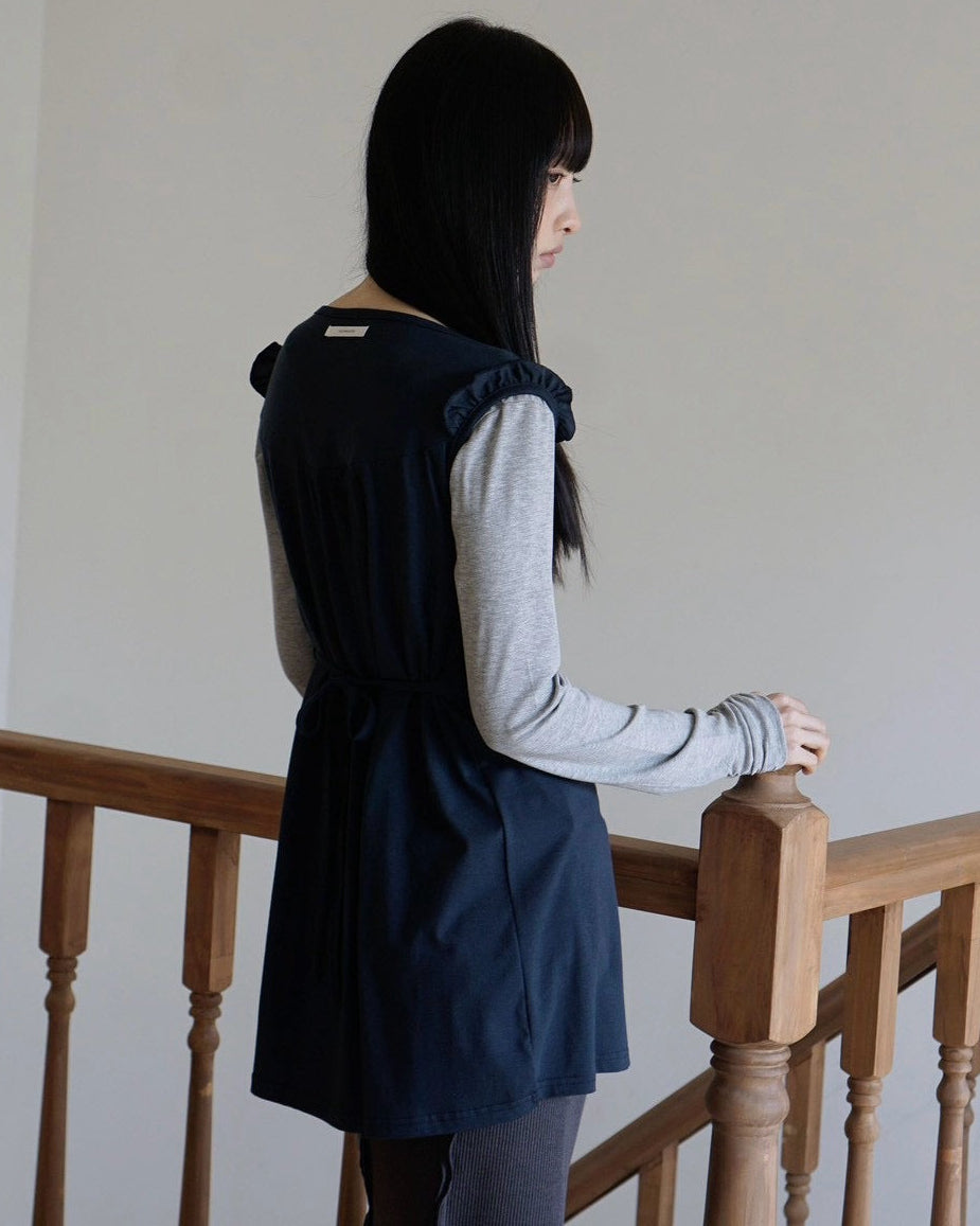 【Uglyshadow】RUFFLE TIE TOP
