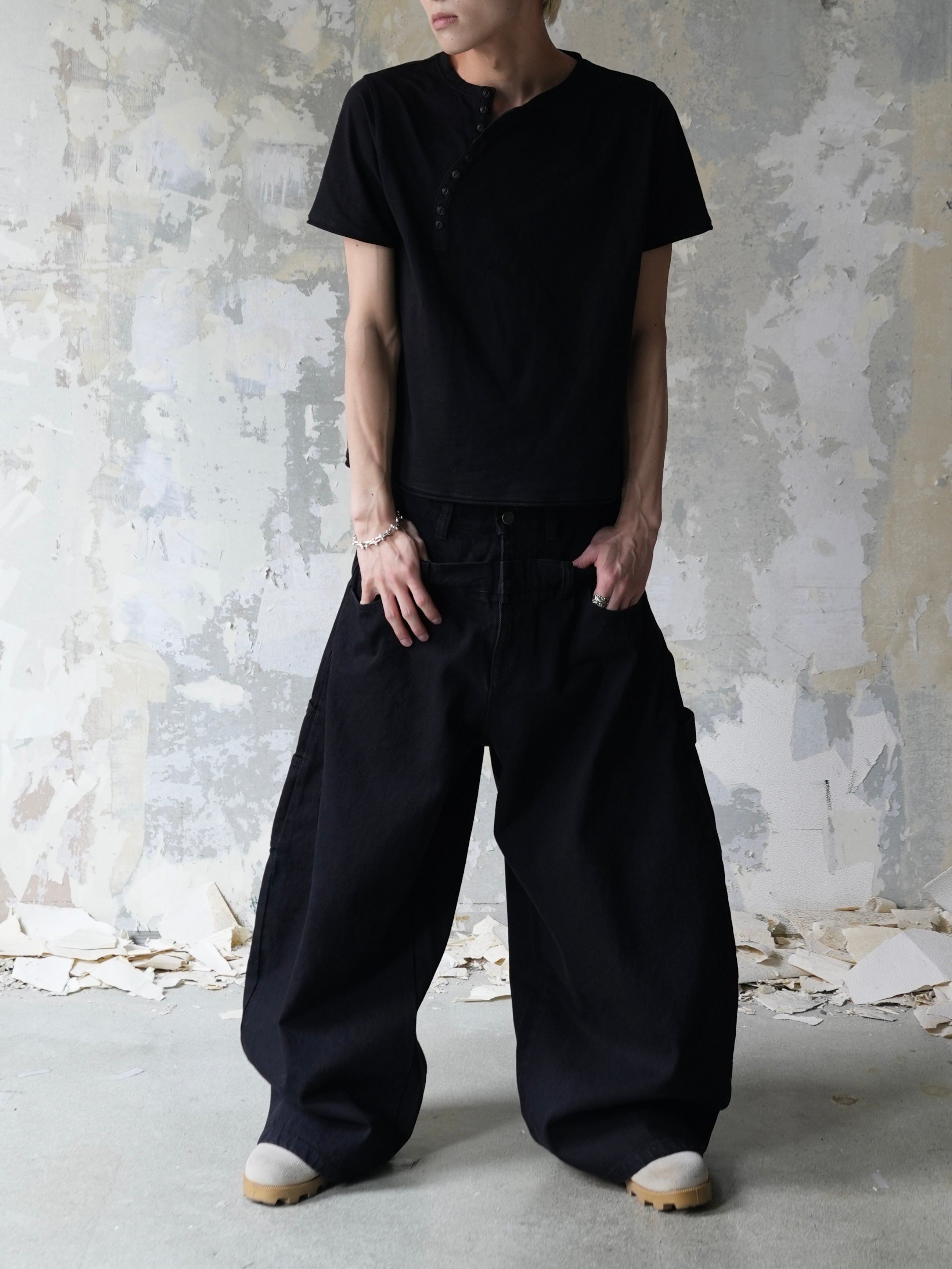 7月下旬発売予定【Lee fi Ne】Offset Henley Tee