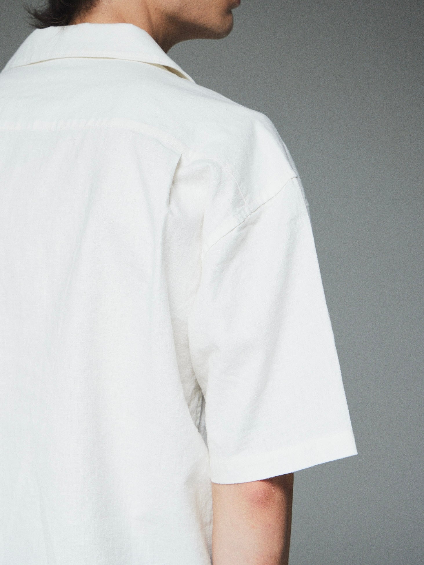 【CS】cut off linen open collar shirt