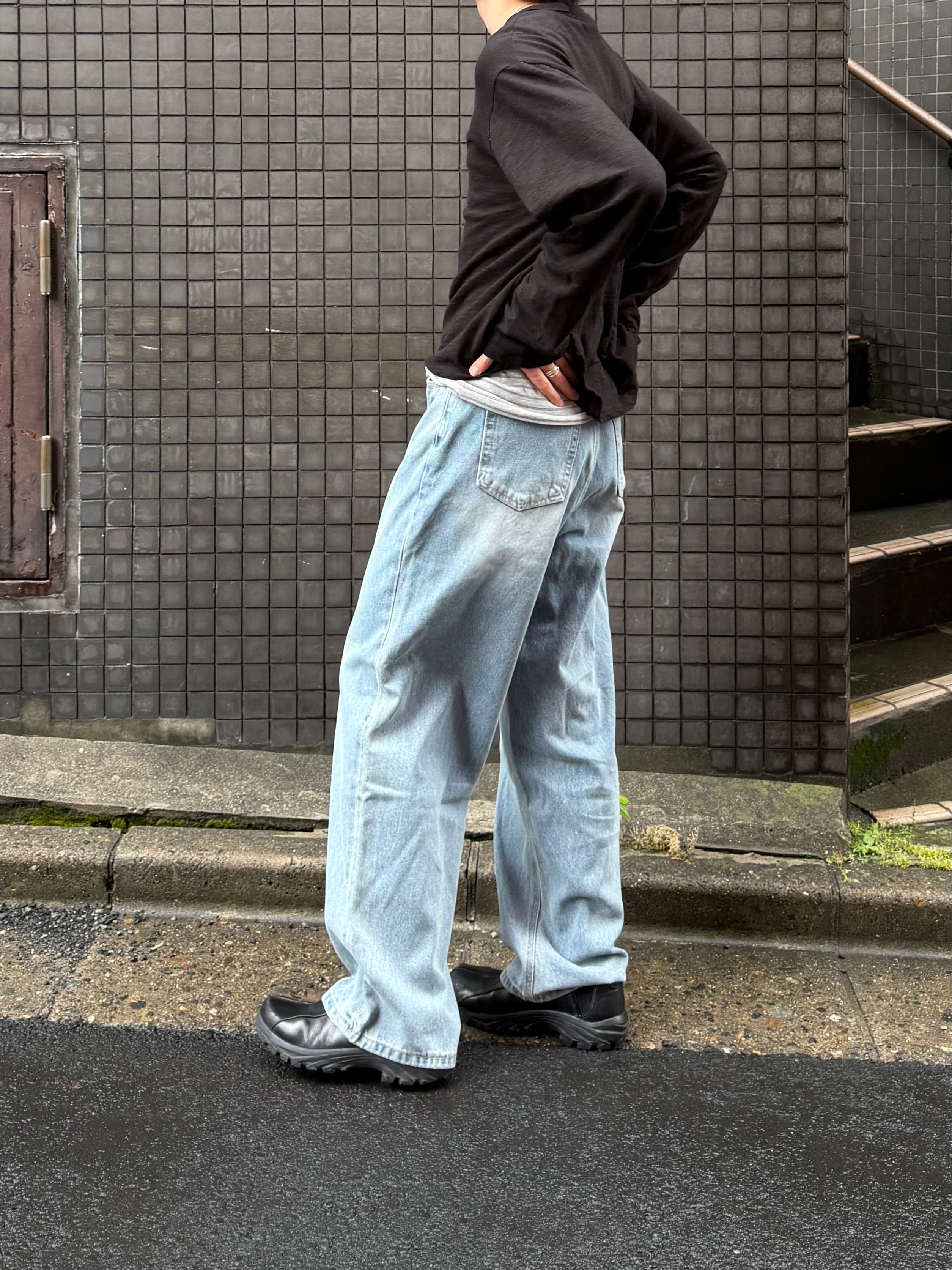 東京店WEB限定受注制【Chikashitsu +】washed wide straight denim pants (2color)