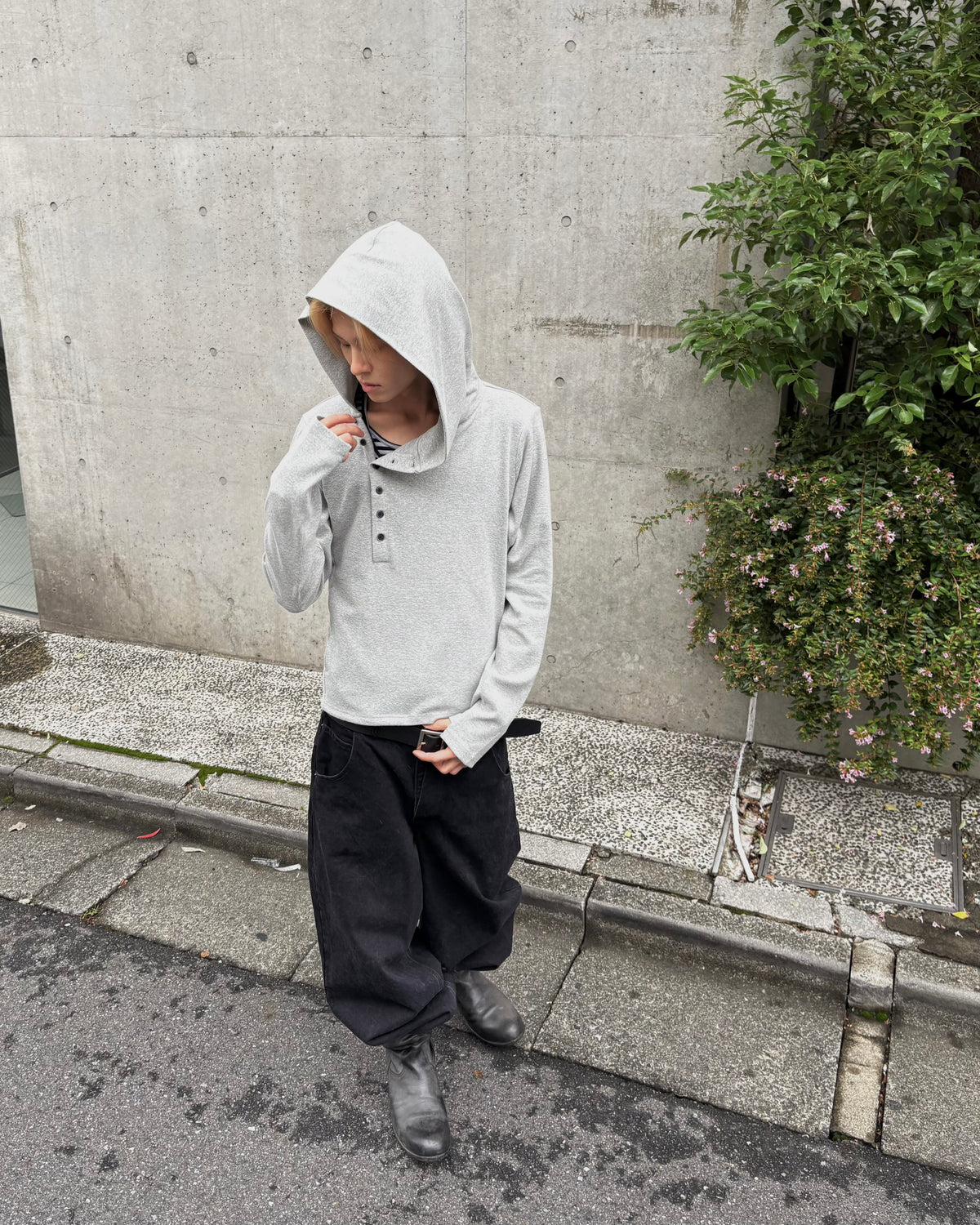 【Lee fi Ne】 Offset Hooded Henley Top