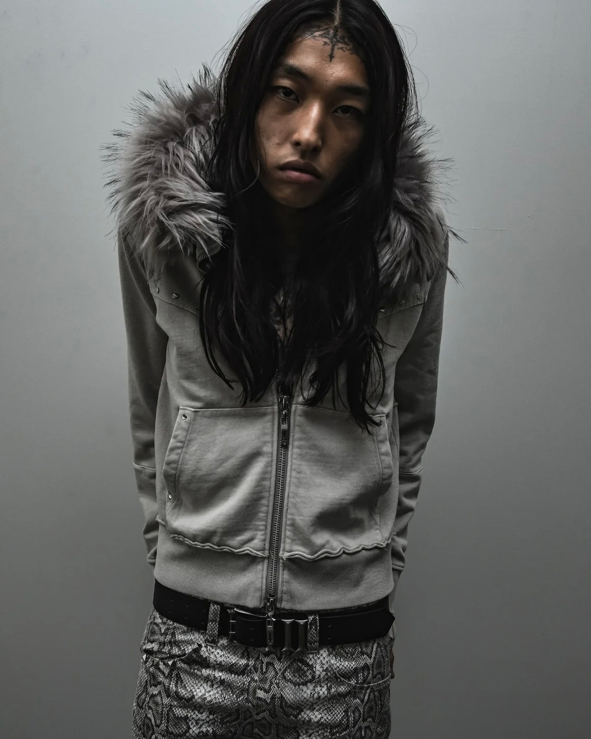 【TYPE SHADE】TYPE SAINT FUR HOODIE