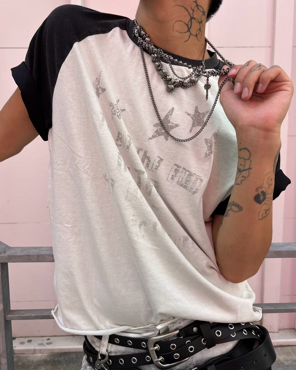 国際配送【Never mind the XU】star print raglan T-shirt (2color)
