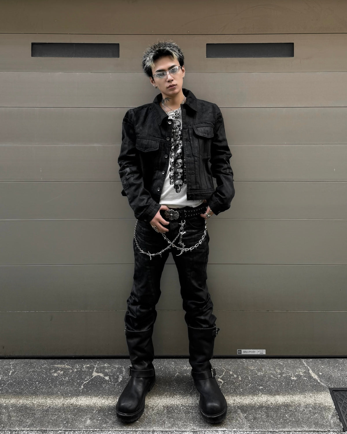 国際配送【Never mind the XU】Waxed Damage Cropped Denim Jacket