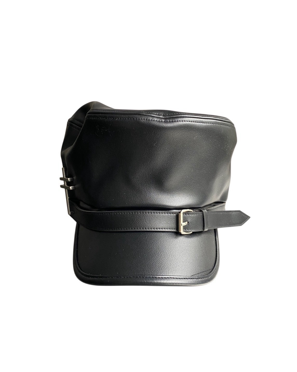 【YIKAI LABORATORY】LORRAINE CROSS SYMBOL LEATHER CAP