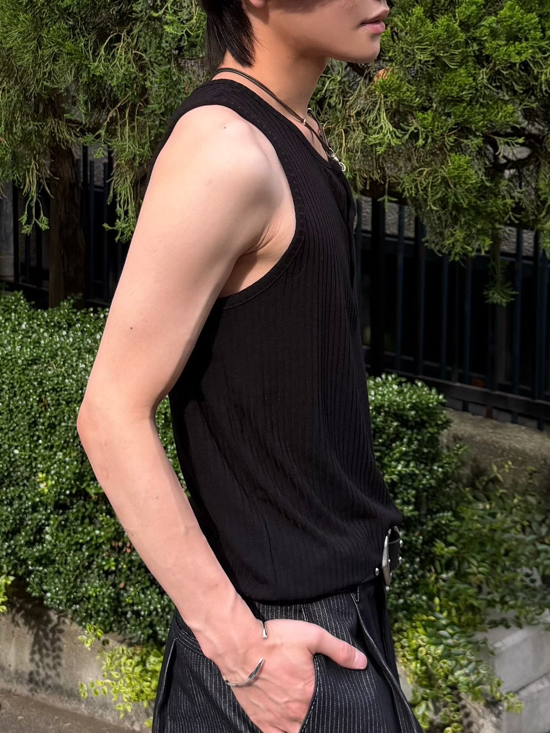 東京店WEB限定受注制【Chikashitsu +】soft rib henley sleeveless (2color)