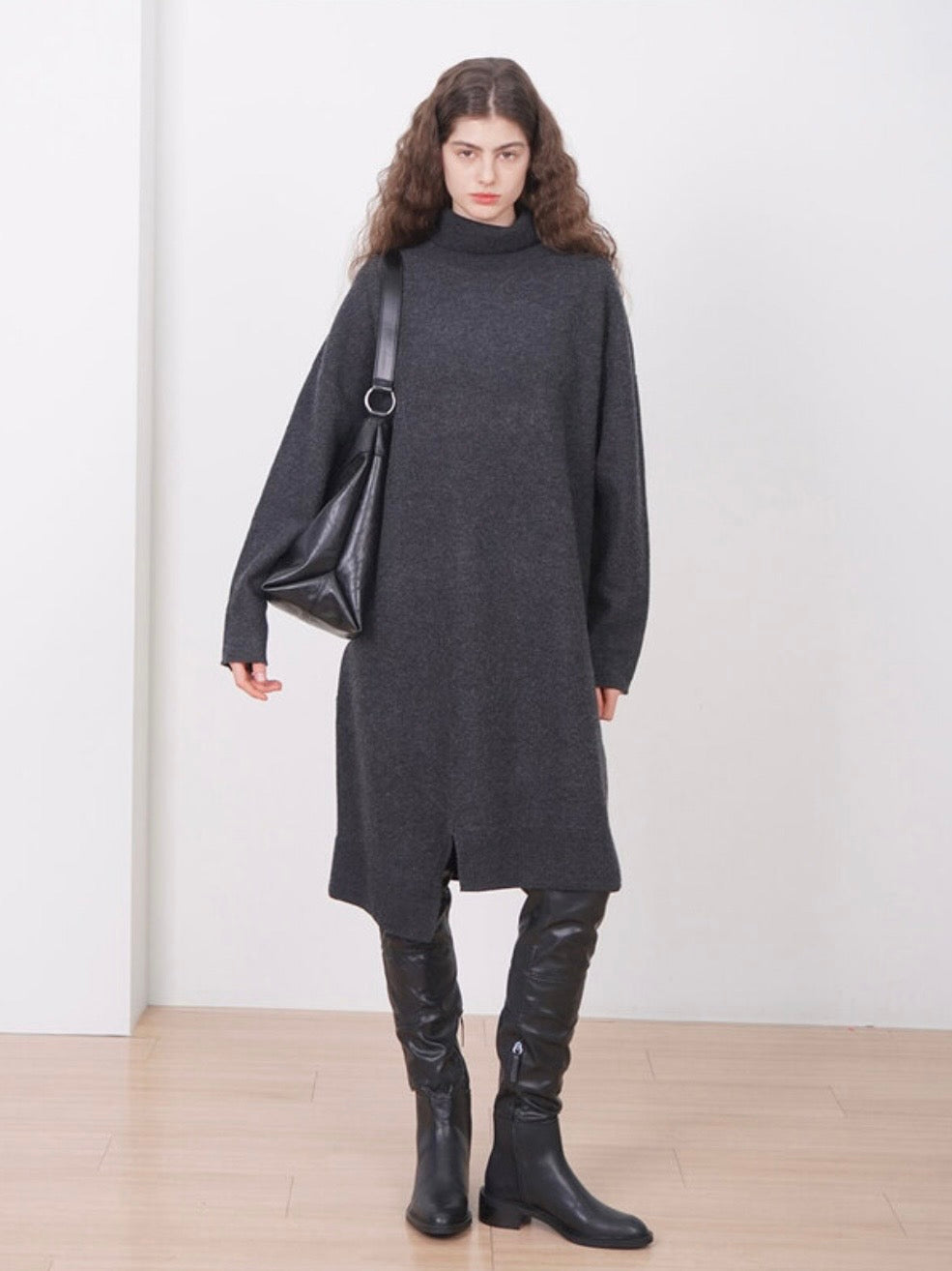 【HAH ARCHIVE】Contour Shoulder Bag(レザー)