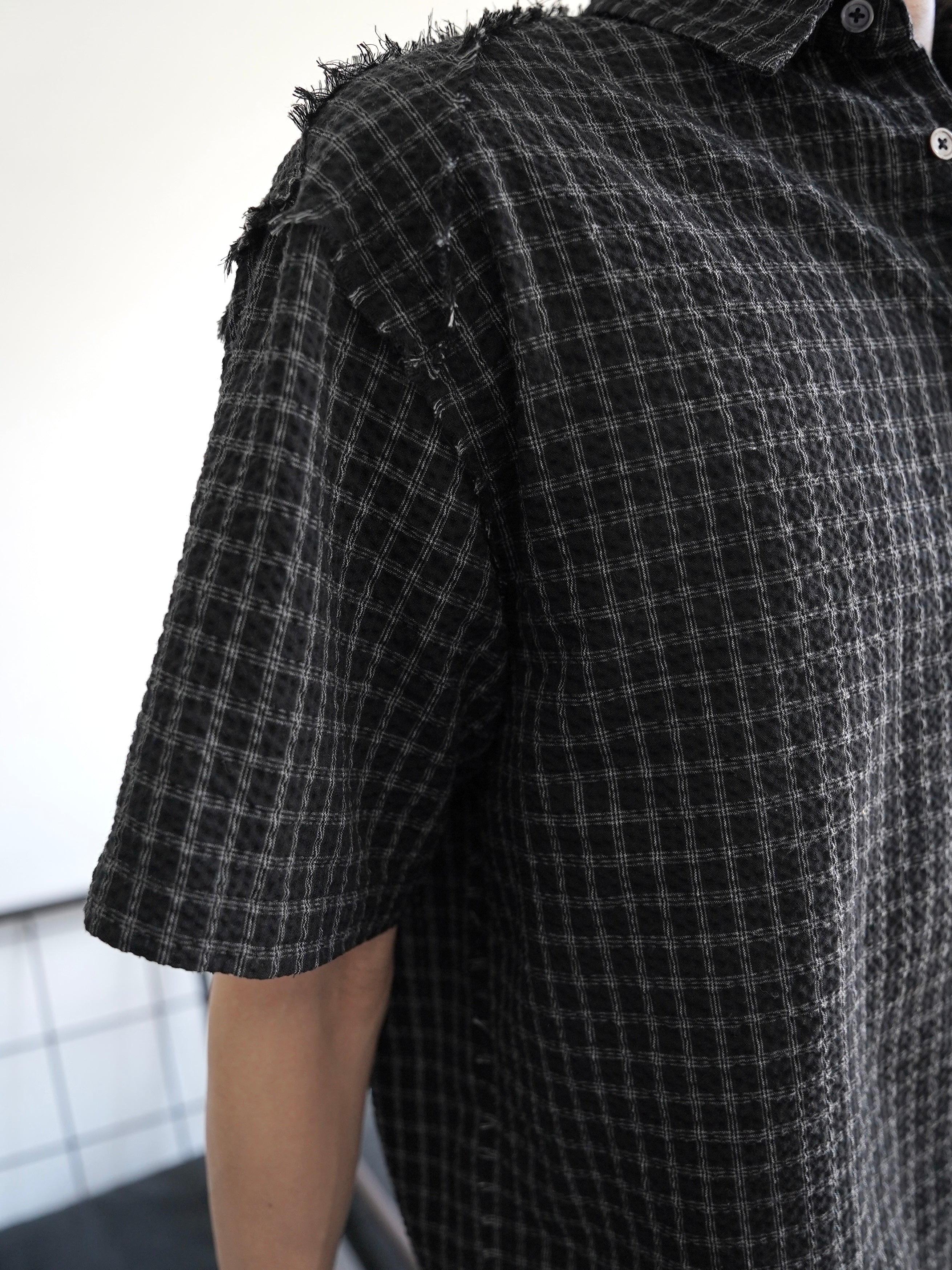 5/23 20:00発売【CHIKASHITSU PLUS HIGH】Raw edge seersucker check shirt