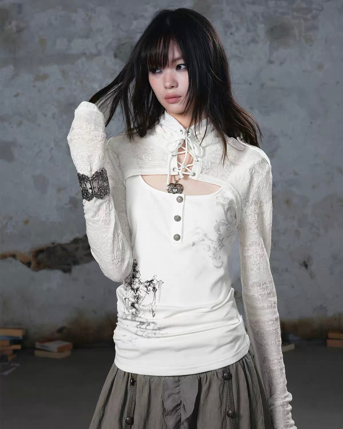 【Cest Nous】Lace-up Cross Top