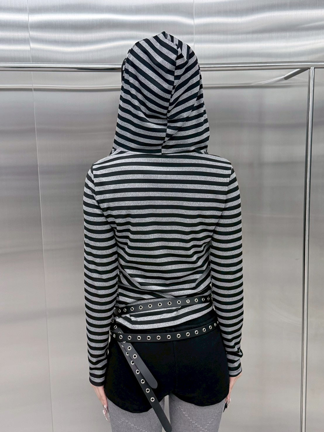 【nmtc+】border hooded long sleeve (2color)