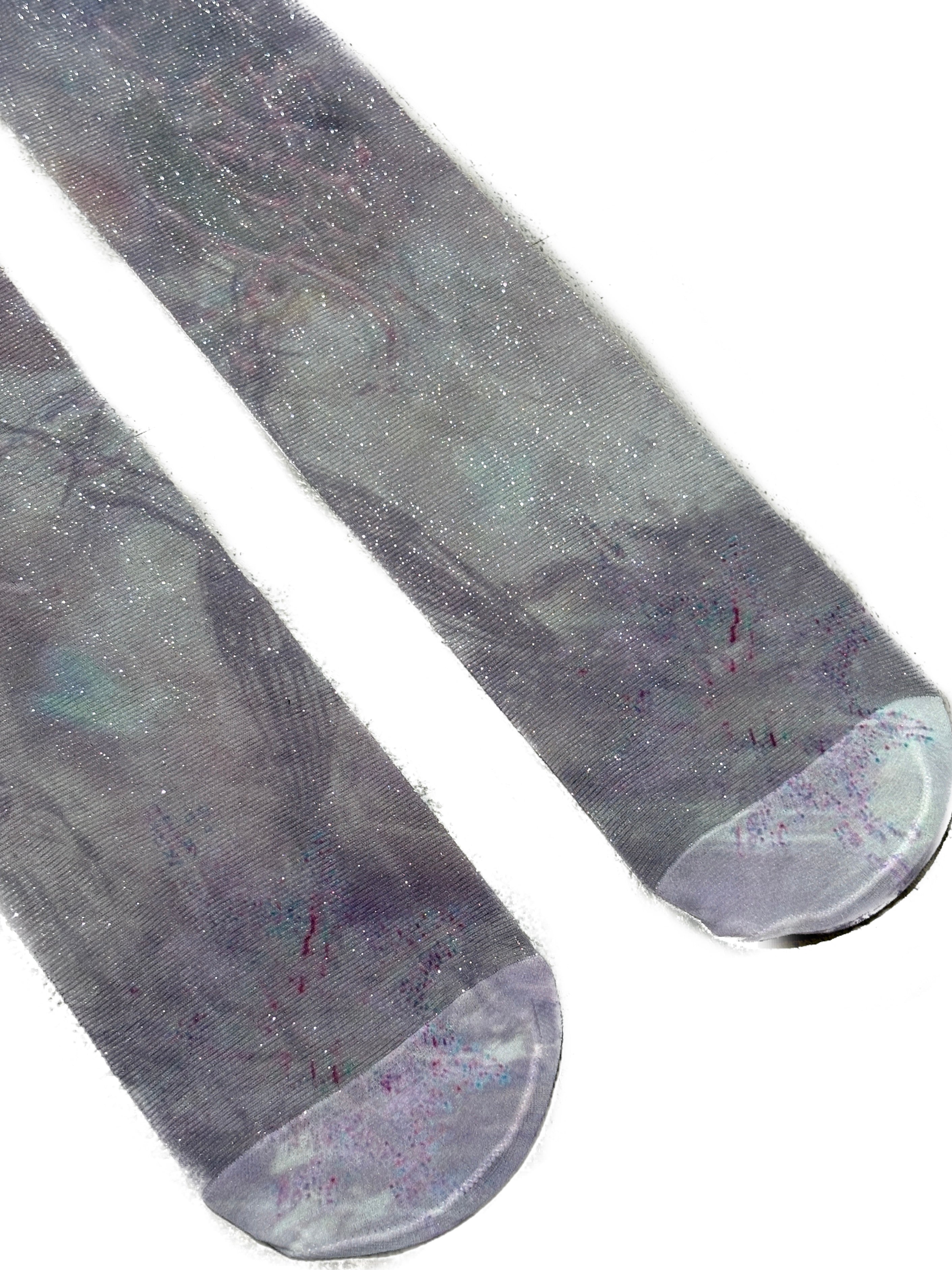 国際配送【Never mind the XU】sheer glitter print tights