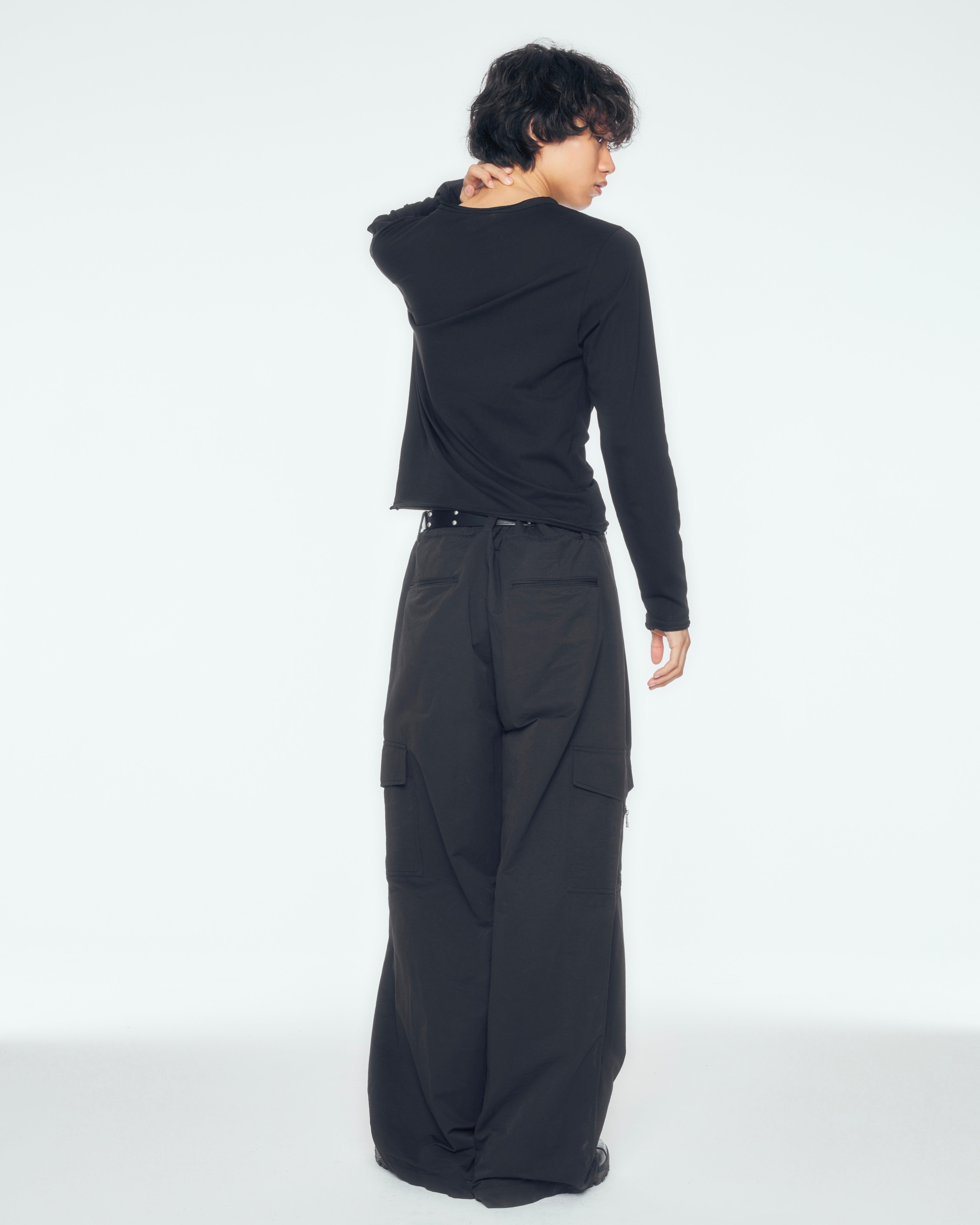 【CS】two tuck nylon cargo trousers