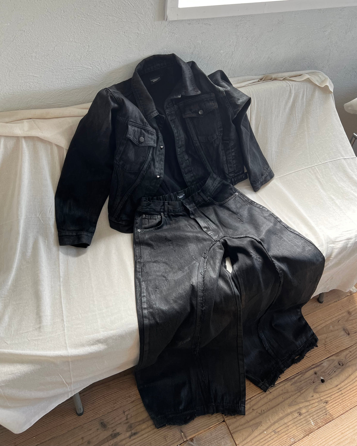 【CHIKASHITSU PLUS HIGH】Washed coating denim jacket