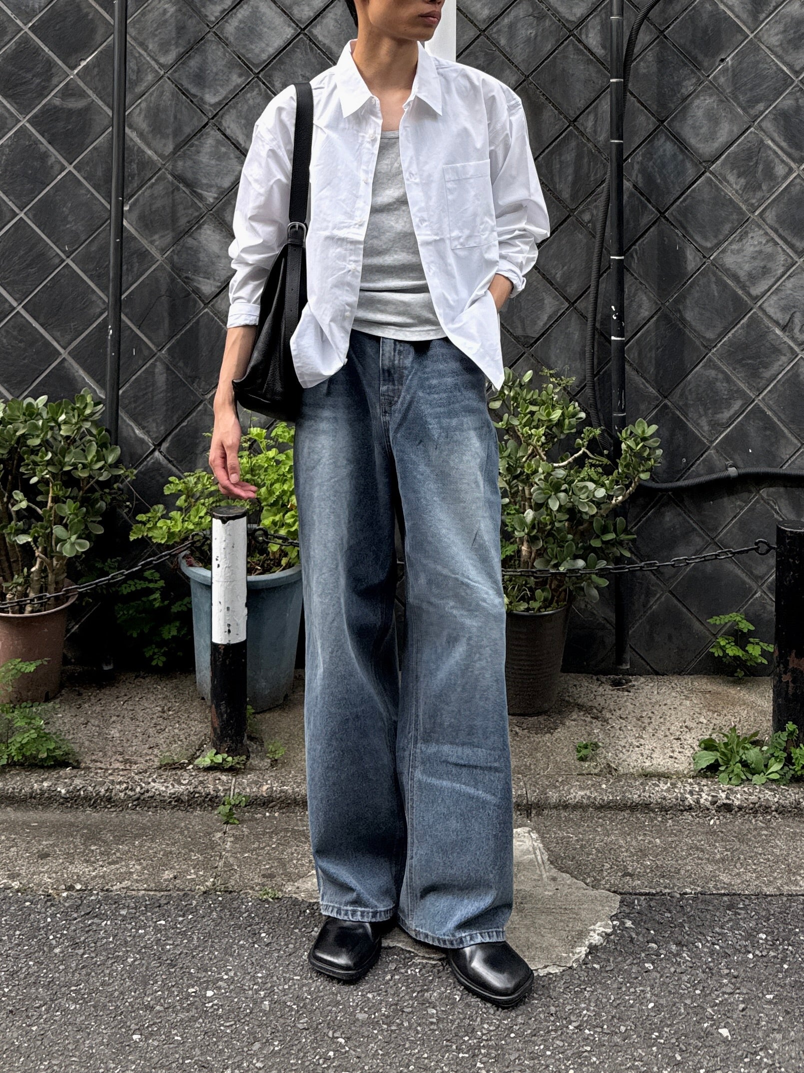 東京店WEB限定受注制【Chikashitsu +】cow leather cross bag (2color)