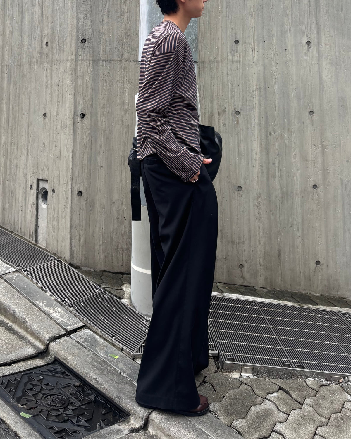 東京店WEB限定受注制【Chikashitsu +】cropped border long sleeve tee (2color)