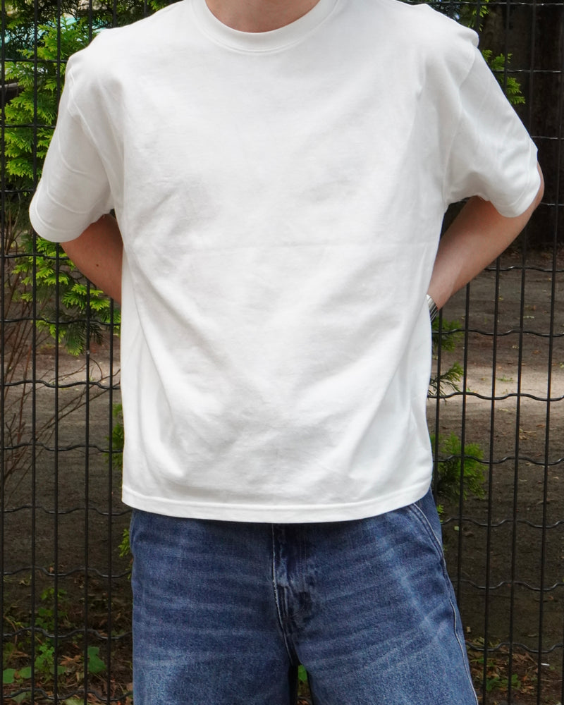 東京店WEB限定受注制【Chikashitsu +】cropped box tee (4color)