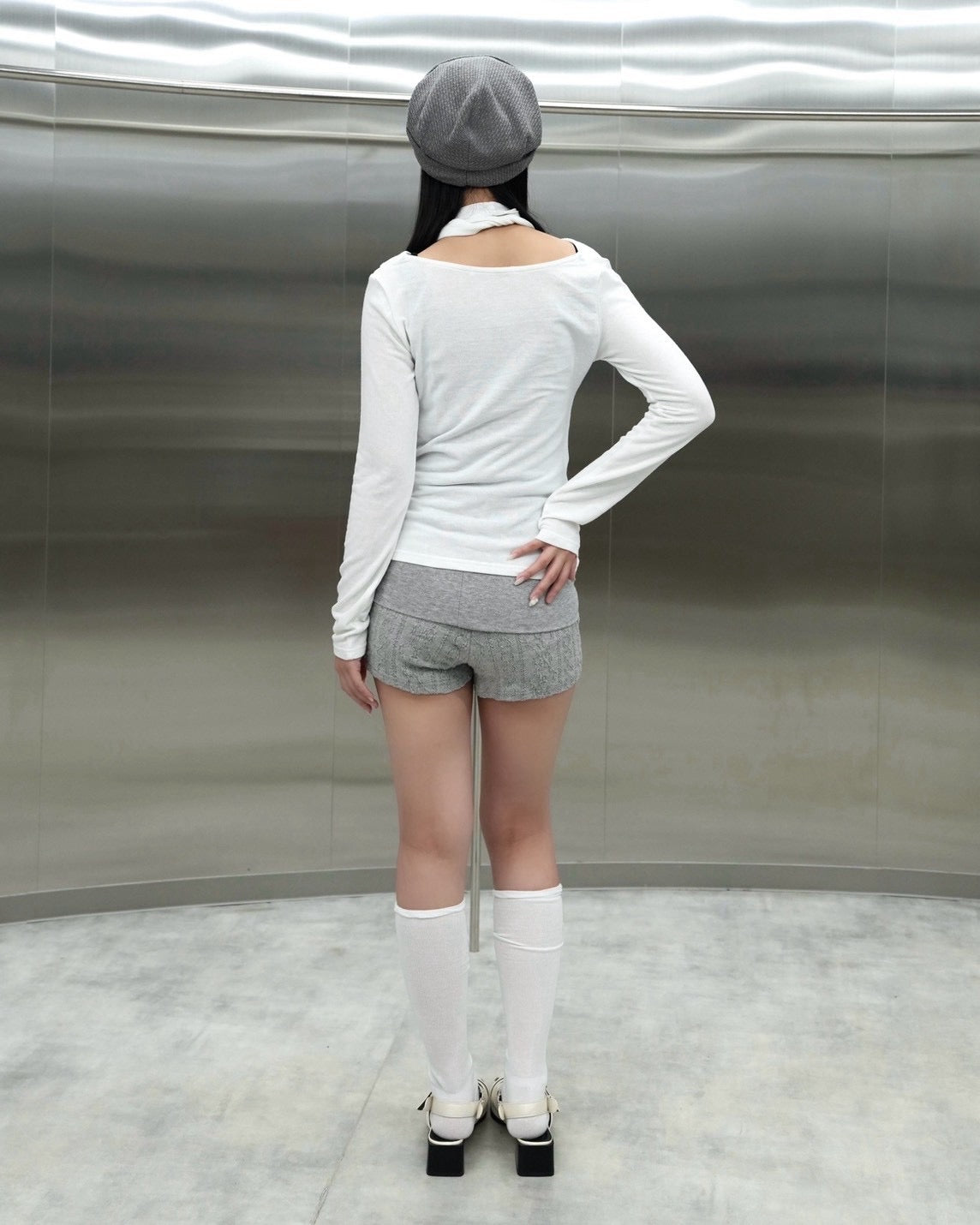 受注制【Never mind the XU】Napoleon lace knit shorts (2color)