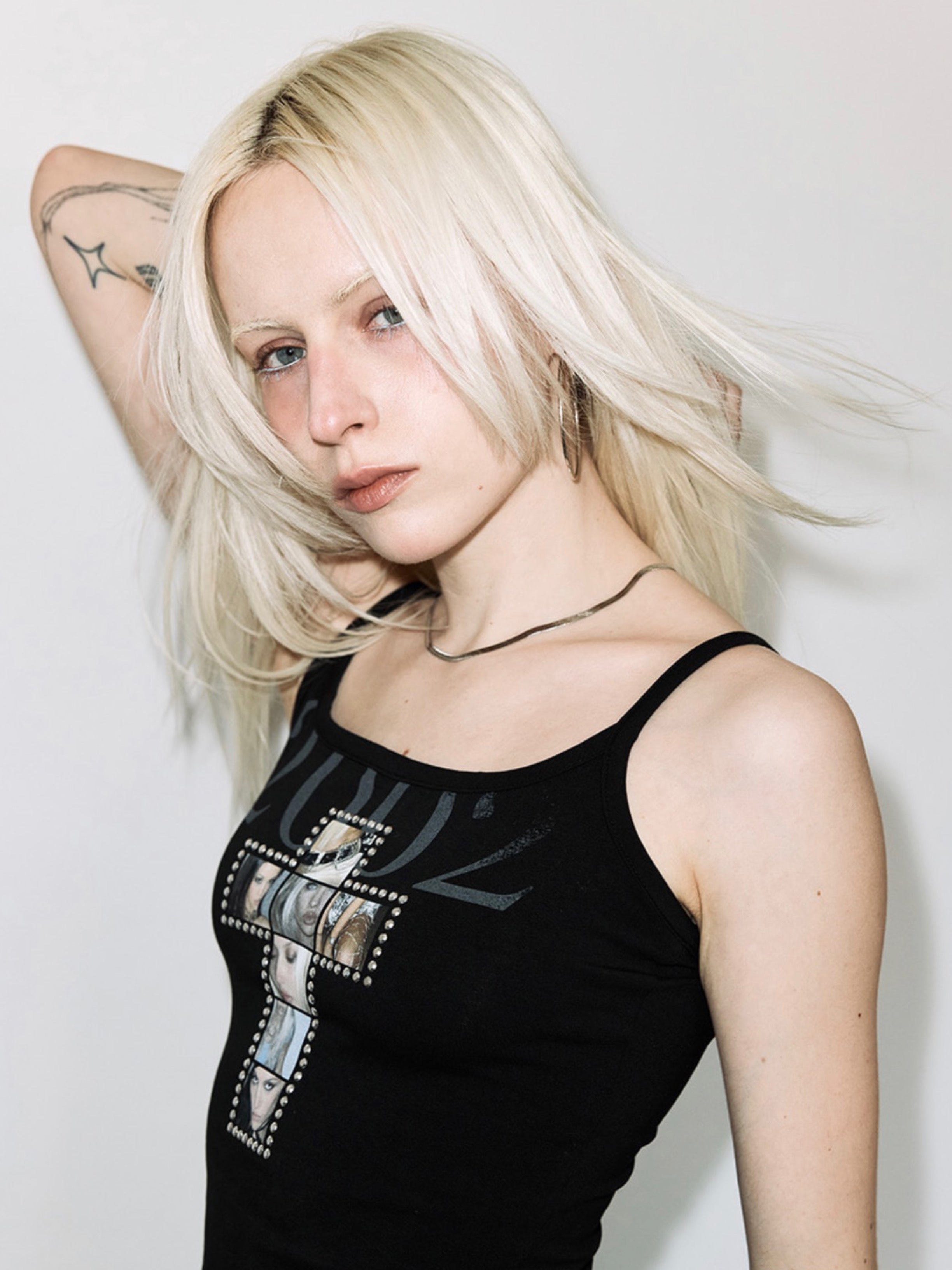 【FANCY CLUB】00’s SLEEVELESS