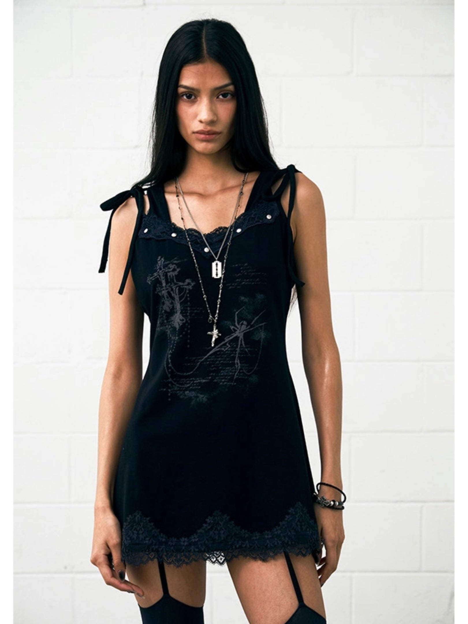 6/6 20:00発売【NOT KNOWING】Lace Hoodie Dress