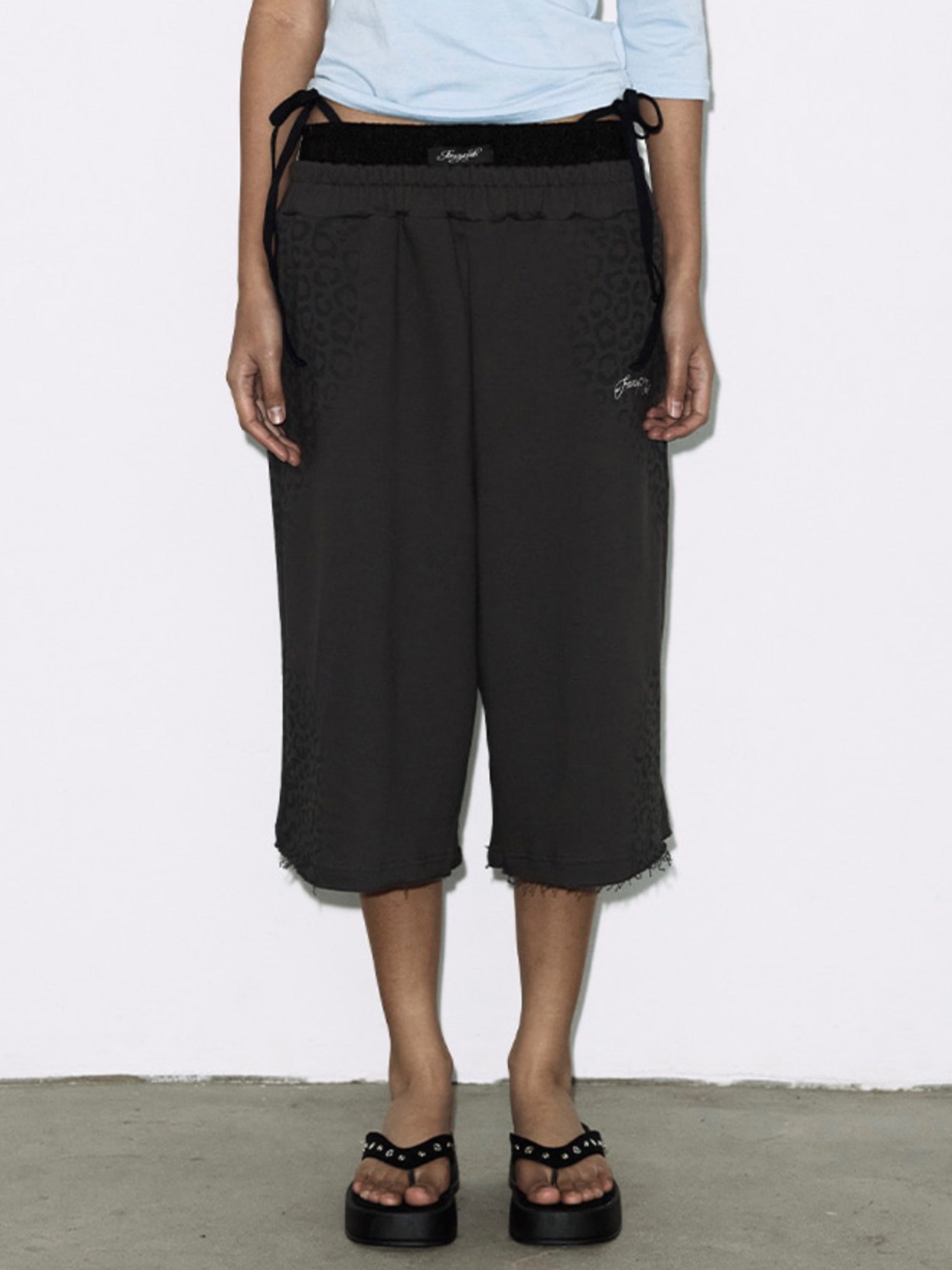 【FANCY CLUB】LEOPARD SAGGING BERMUDA PANTS