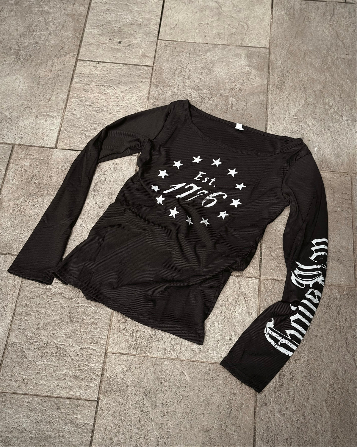 国際配送【Never mind the XU】Est. 1776 Cross Long Sleeve