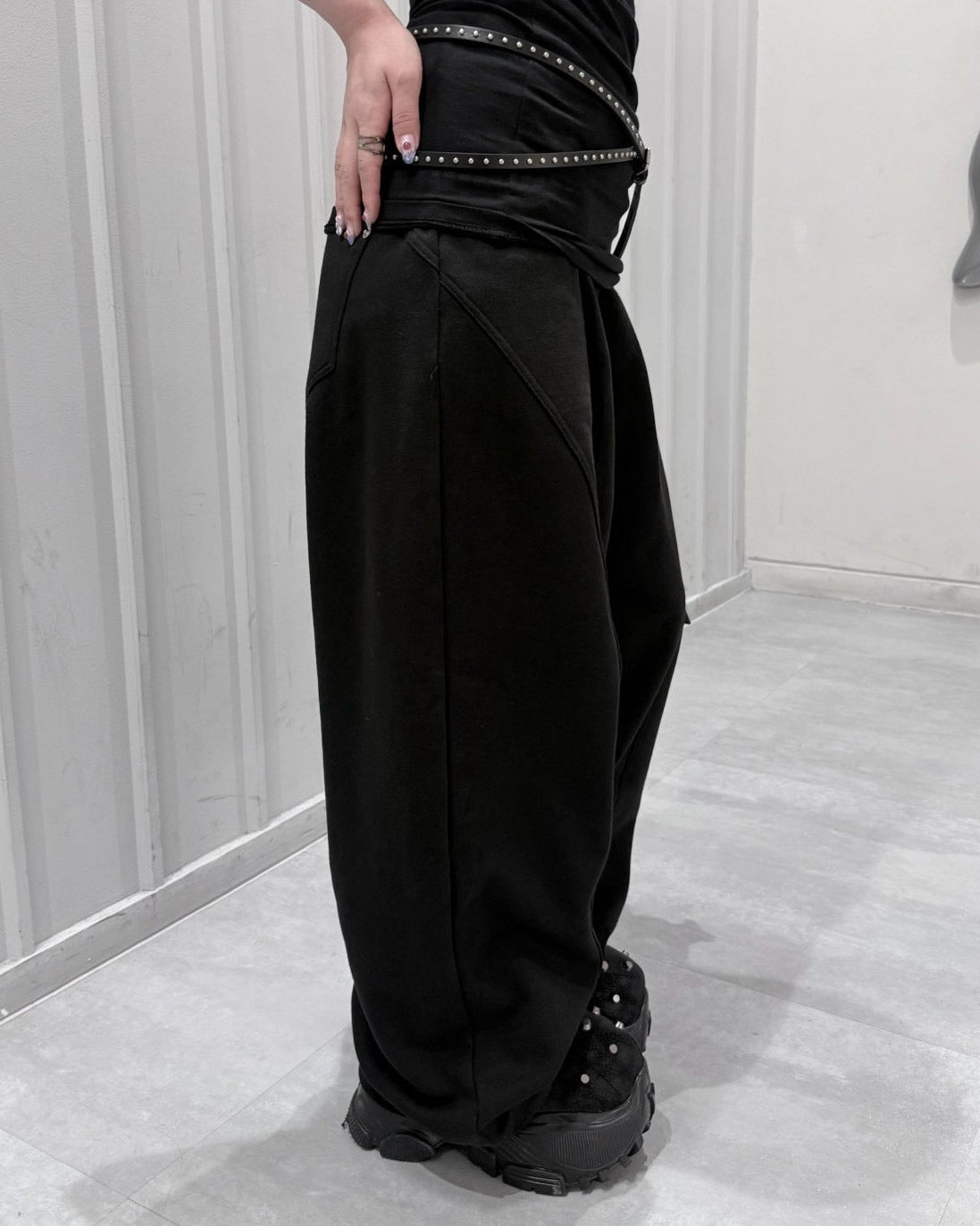 受注制【nmtc+】Curved Seam Wide Sweat Pants (2color)