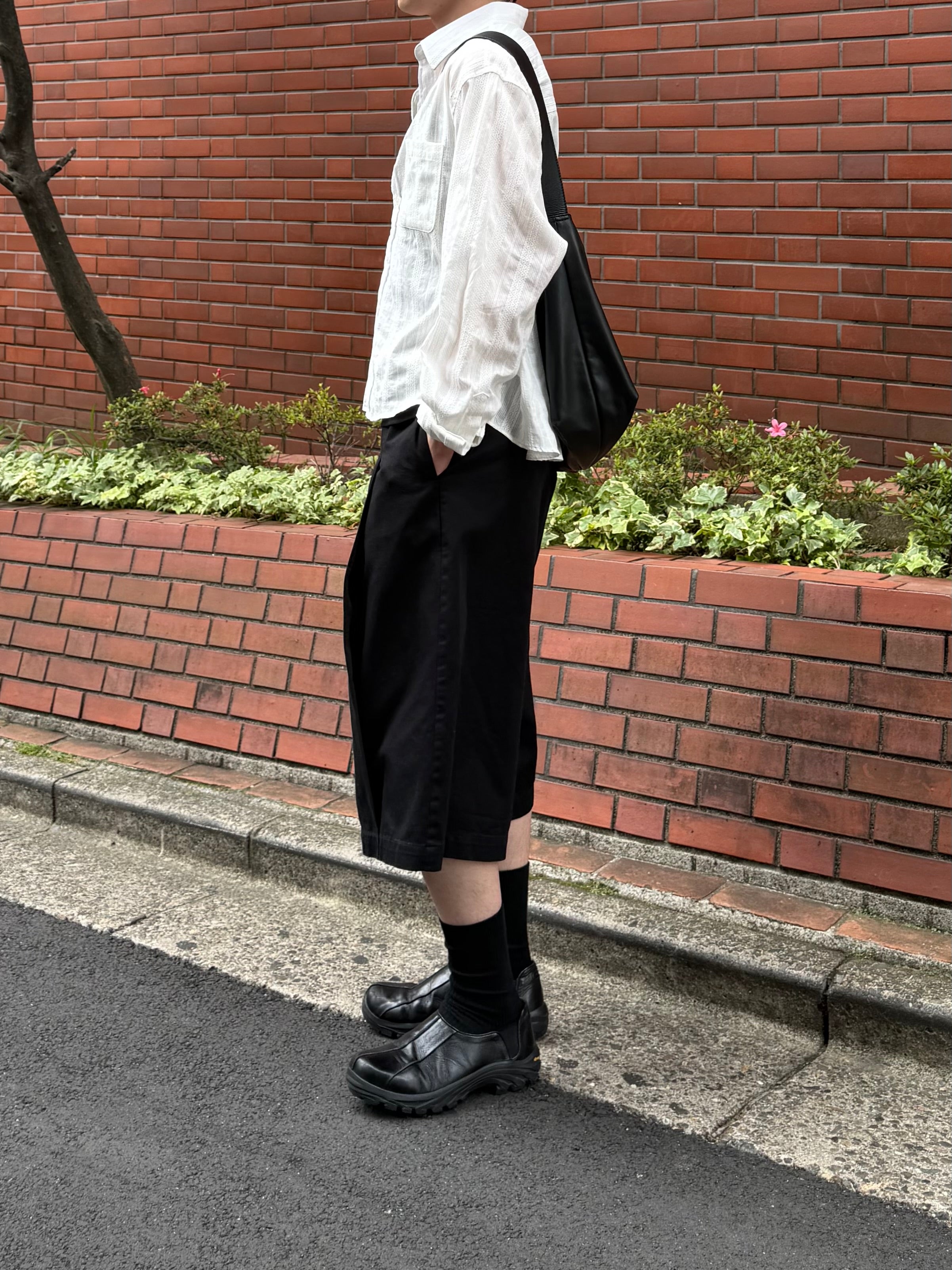 東京店WEB限定受注制【Chikashitsu +】cropped linen shirt