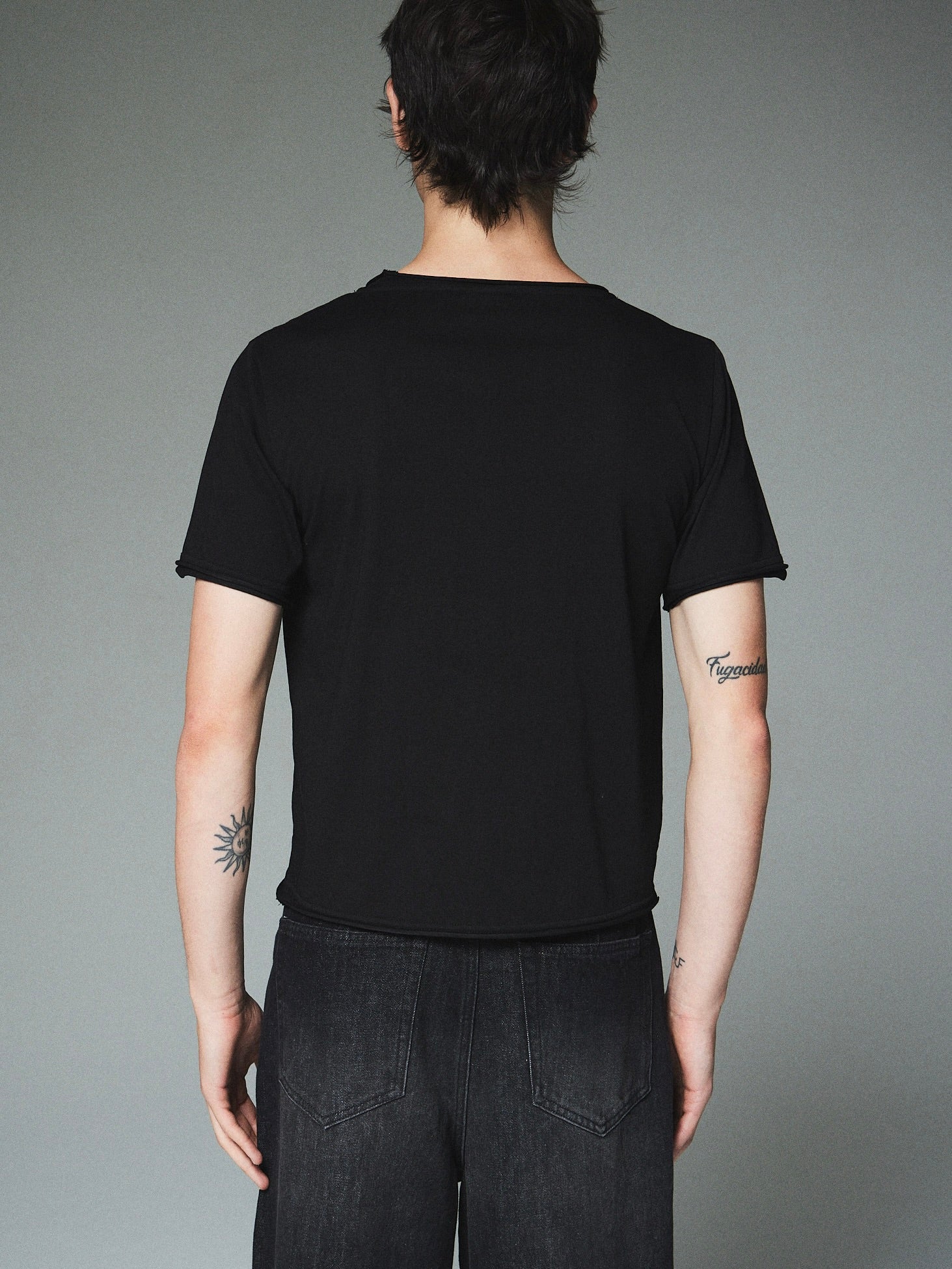 【CS】cut off pack tee (white/black）