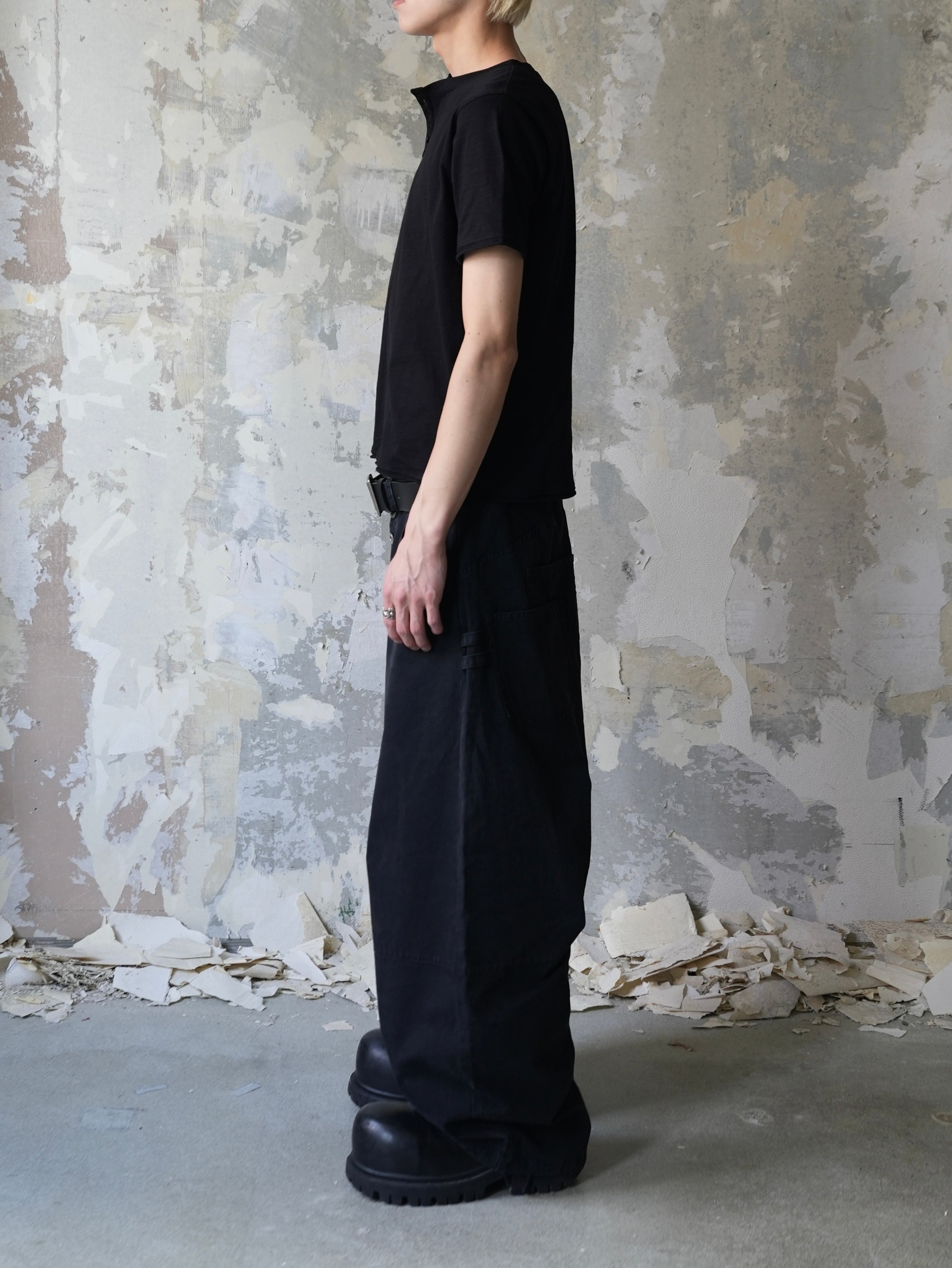 7月下旬発売予定【Lee fi Ne】Offset Henley Tee