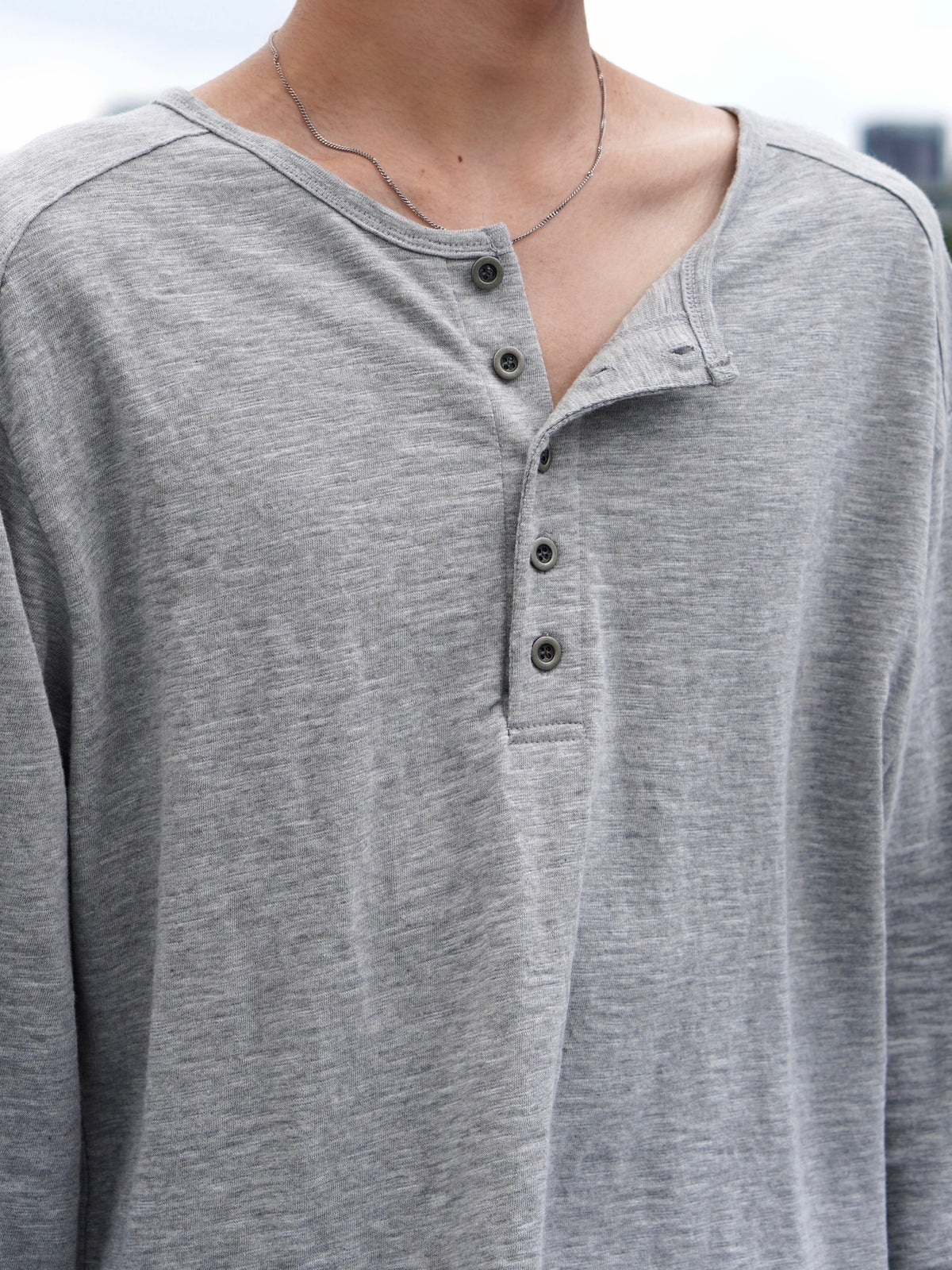 【CHIKASHITSU PLUS HIGH】Steel button henley neck tee (3color)