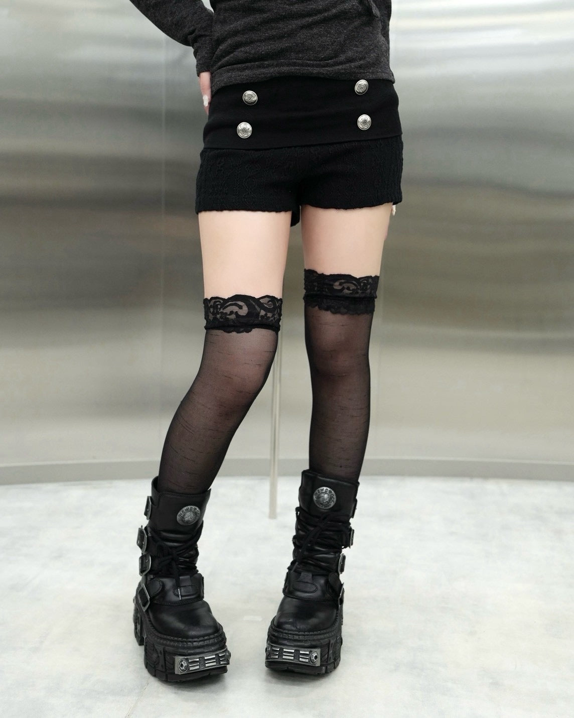 受注制【Never mind the XU】Napoleon lace knit shorts (2color)