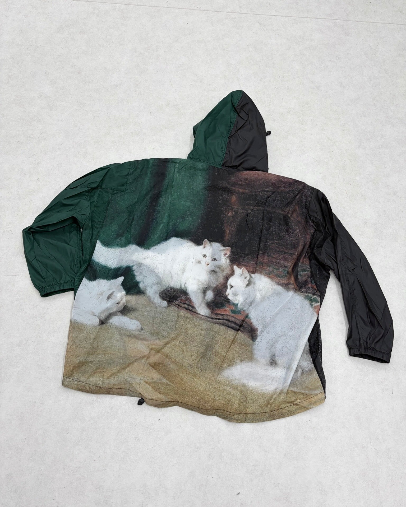 9/18 20:00 発売 国際配送【Nerd out XU】neko hooded windbreaker