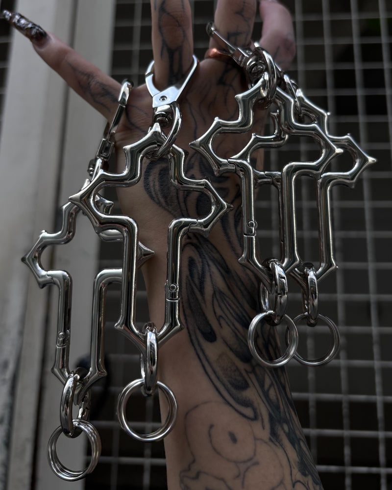 受注制【Never mind the XU】cross carabiner