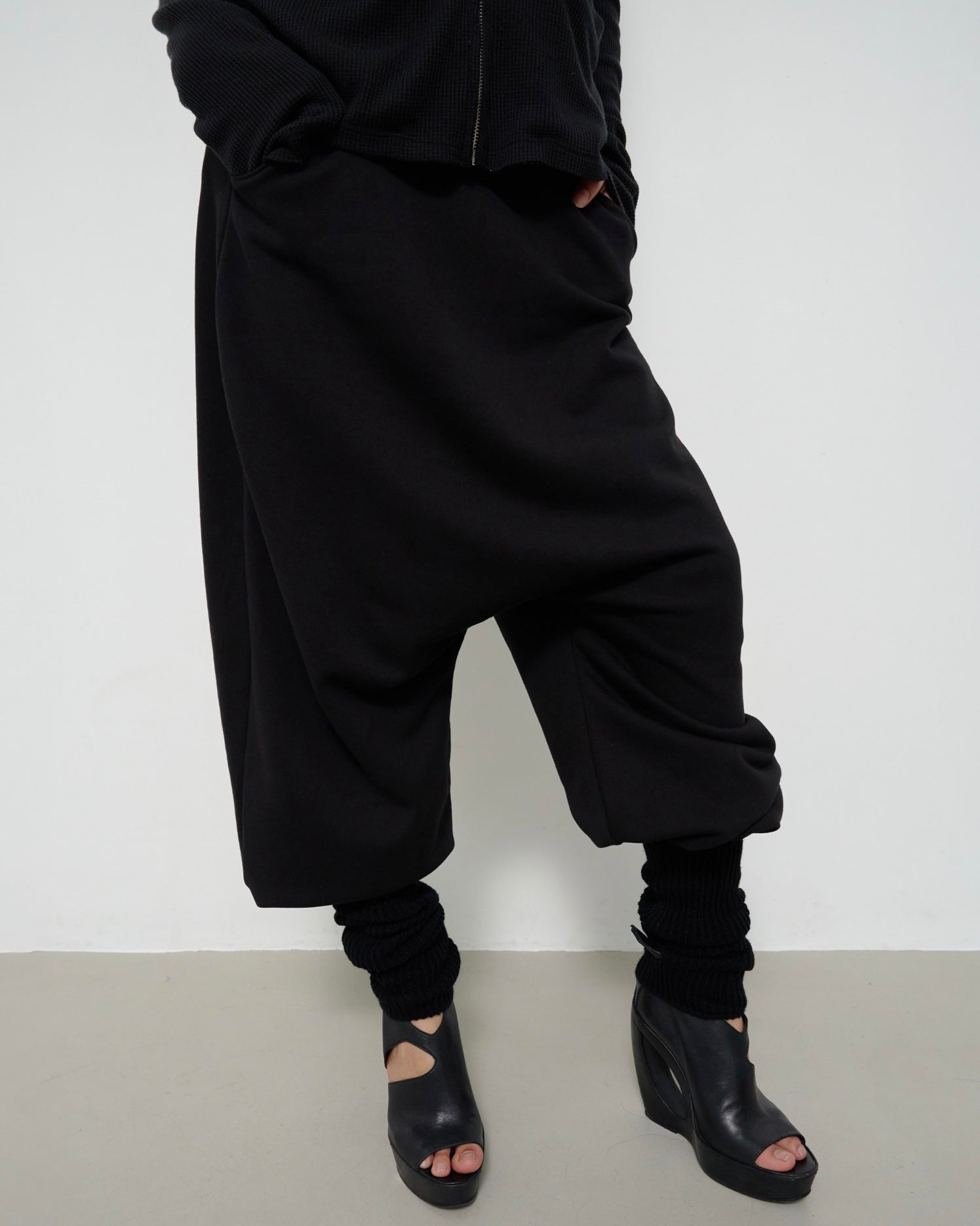 【NACHE】Shirred Hem Baggy Sweatpants[SP-01]